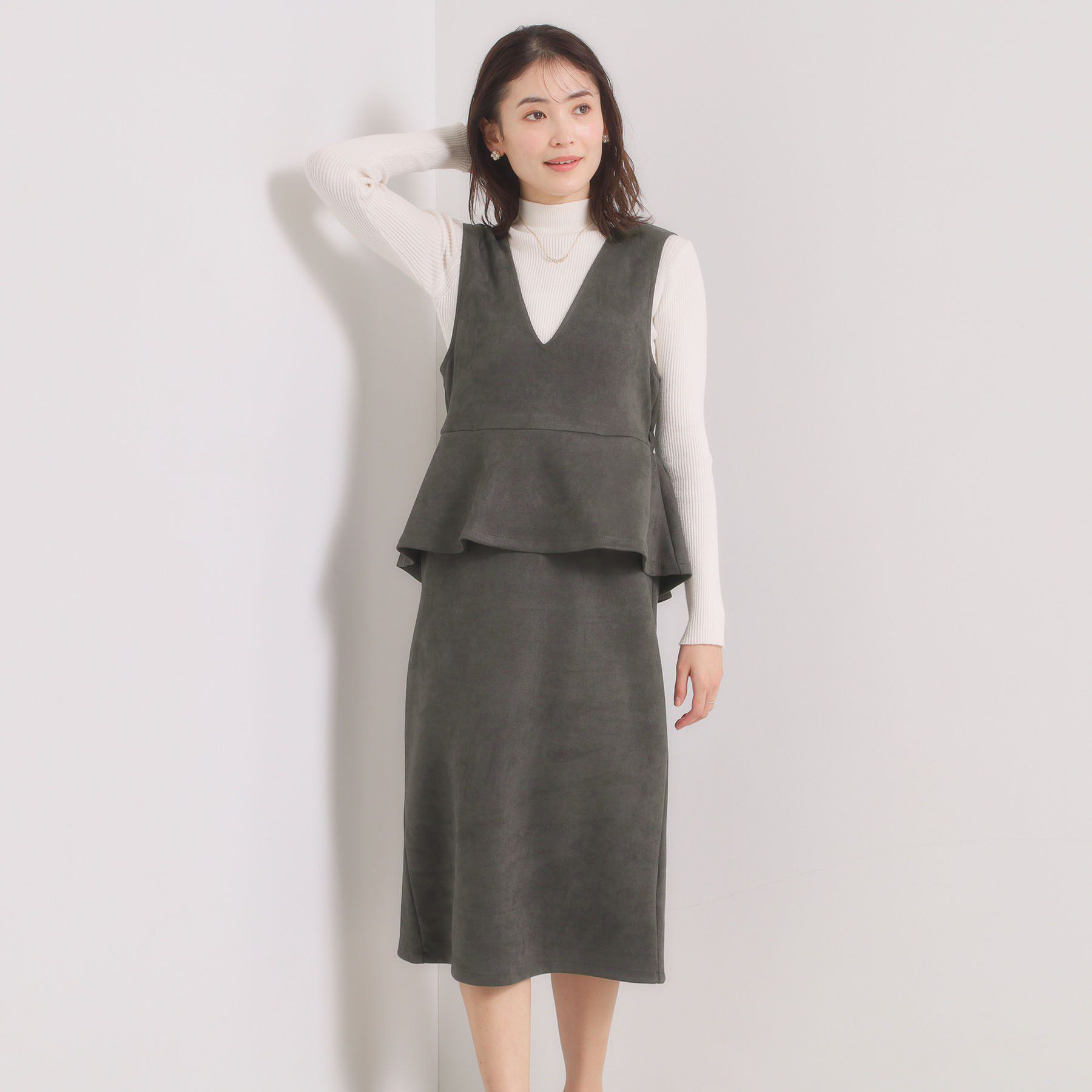 ITS&rsquo;DEMO「【手洗い可／ウエストゴム】カットスエードジャンスカ」|ワンピース|チャコールグレー(0