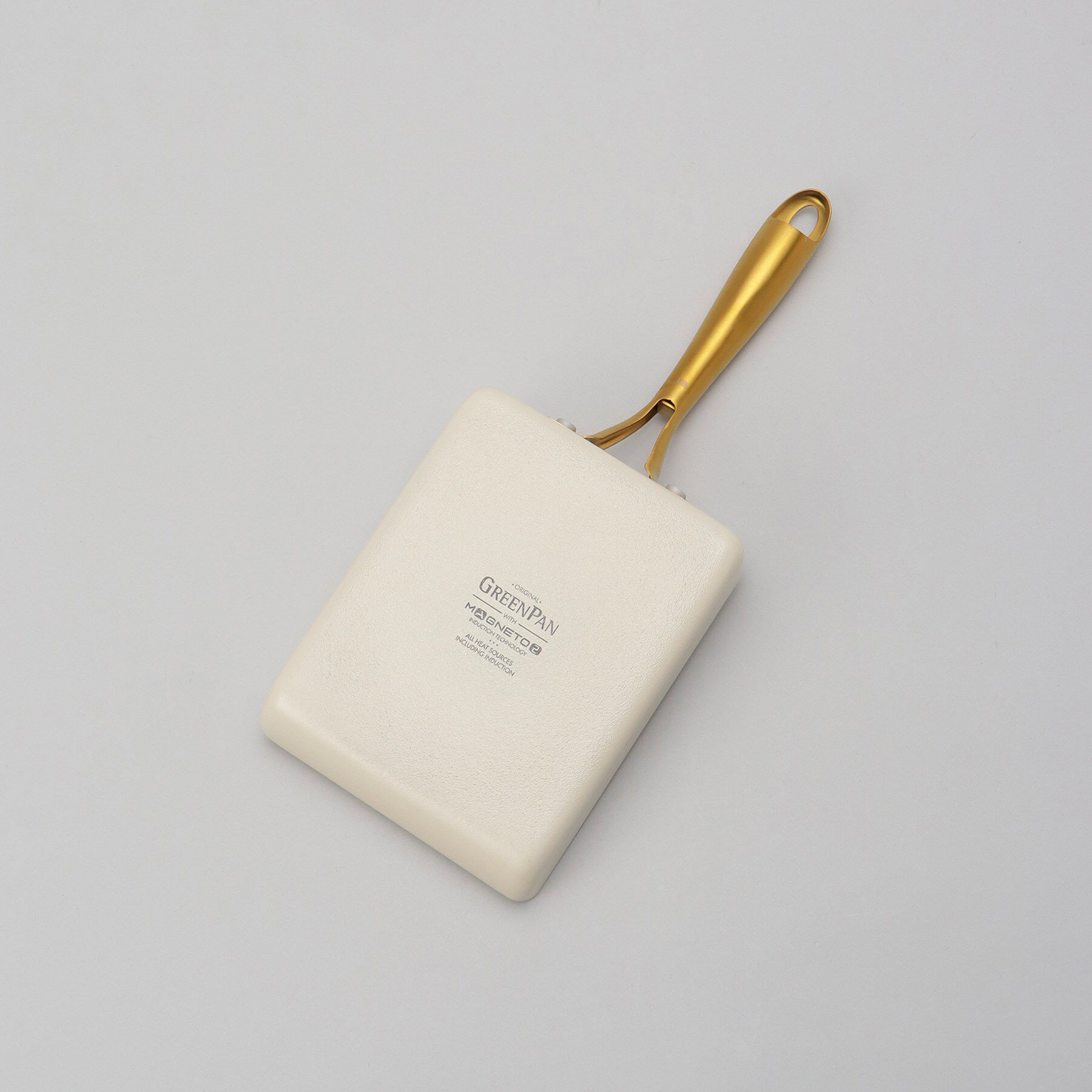 212 KITCHEN STORE「ストゥディオ エッグパン 14&times;18cm WH ＜GreenPan グリーンパン＞」|食器・キッチングッズ|