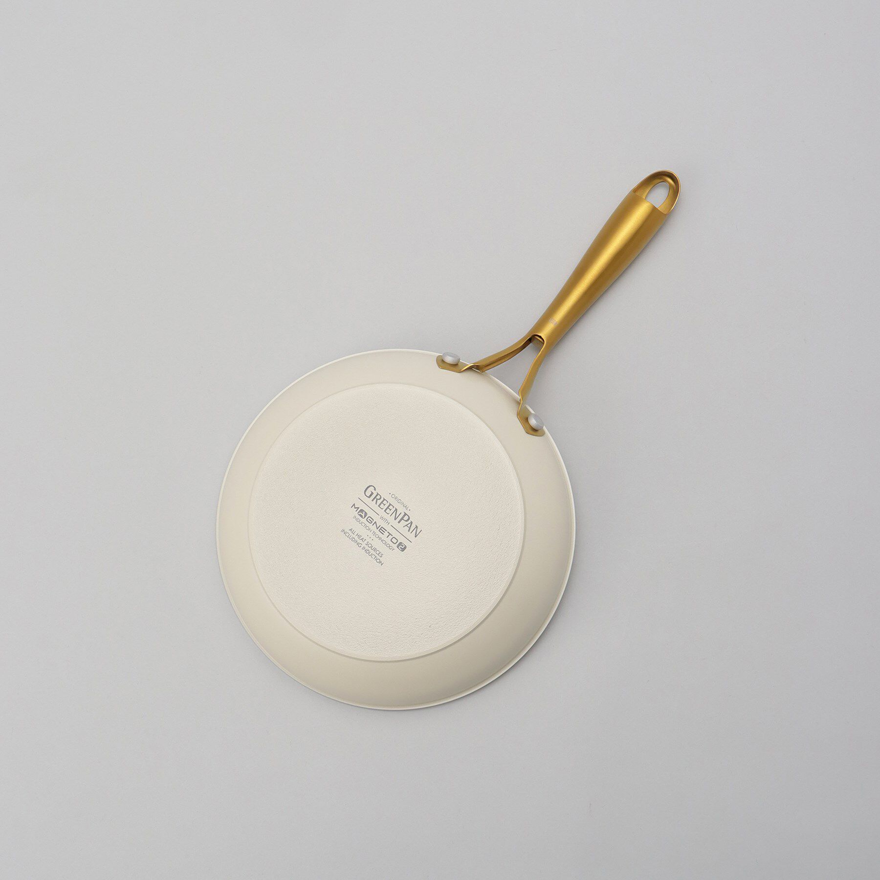 212 KITCHEN STORE「ストゥディオ フライパン 20cm WH ＜GreenPan グリーンパン＞」|食器・キッチングッズ|