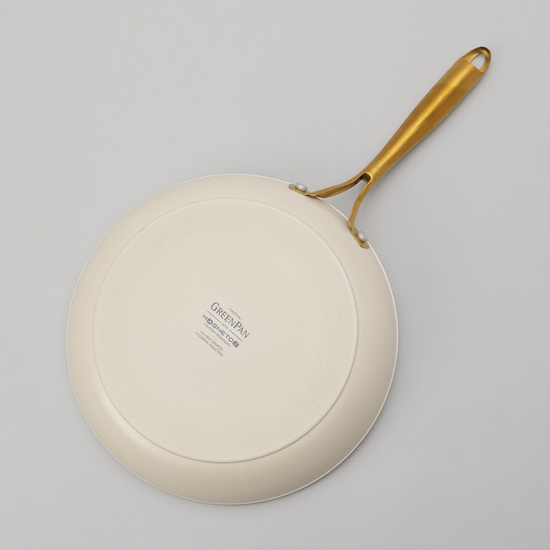 212 KITCHEN STORE「ストゥディオ フライパン 28cm WH ＜GreenPan グリーンパン＞」|食器・キッチングッズ|