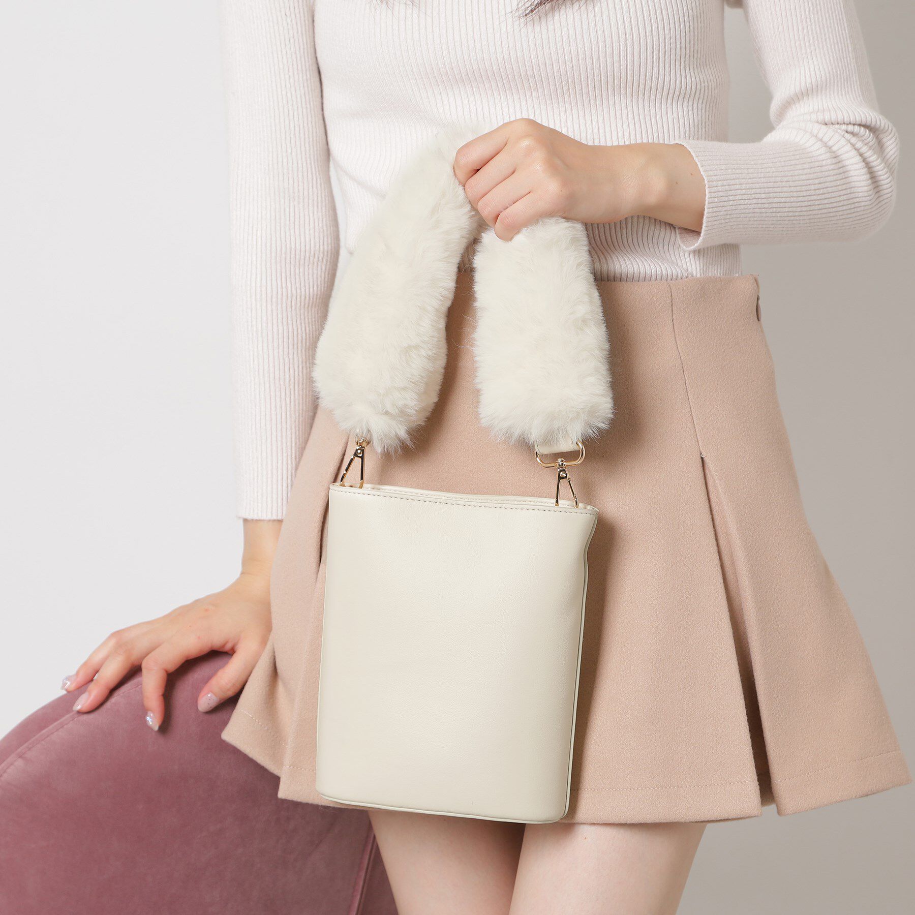 ESPERANZA「フェイクファーハンドル3WAYミニショルダーバッグ」|ショルダー・メッセンジャー|