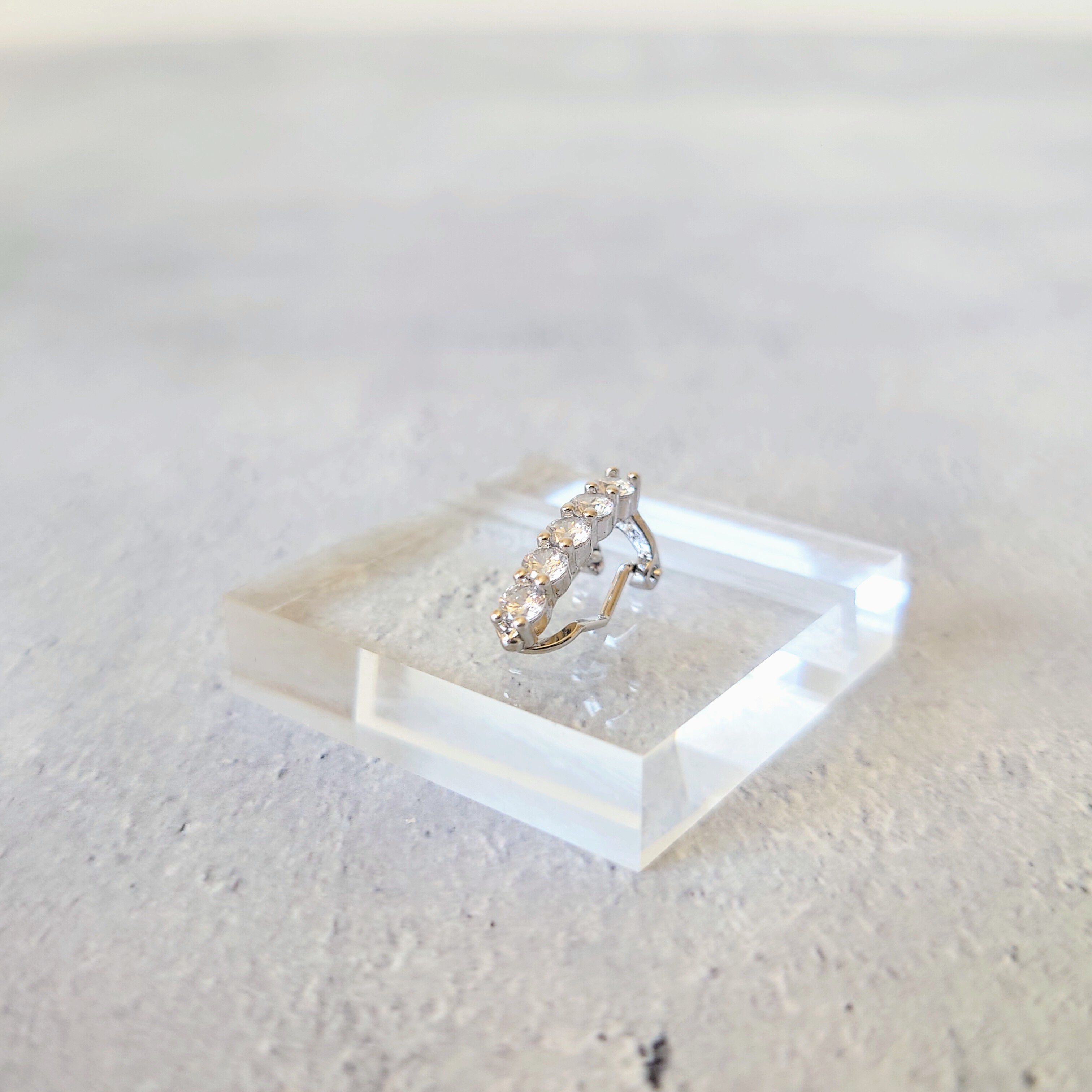 MARQUISE「ビジューラインイヤーカフ（片耳用）」|イヤーカフ|シルバー