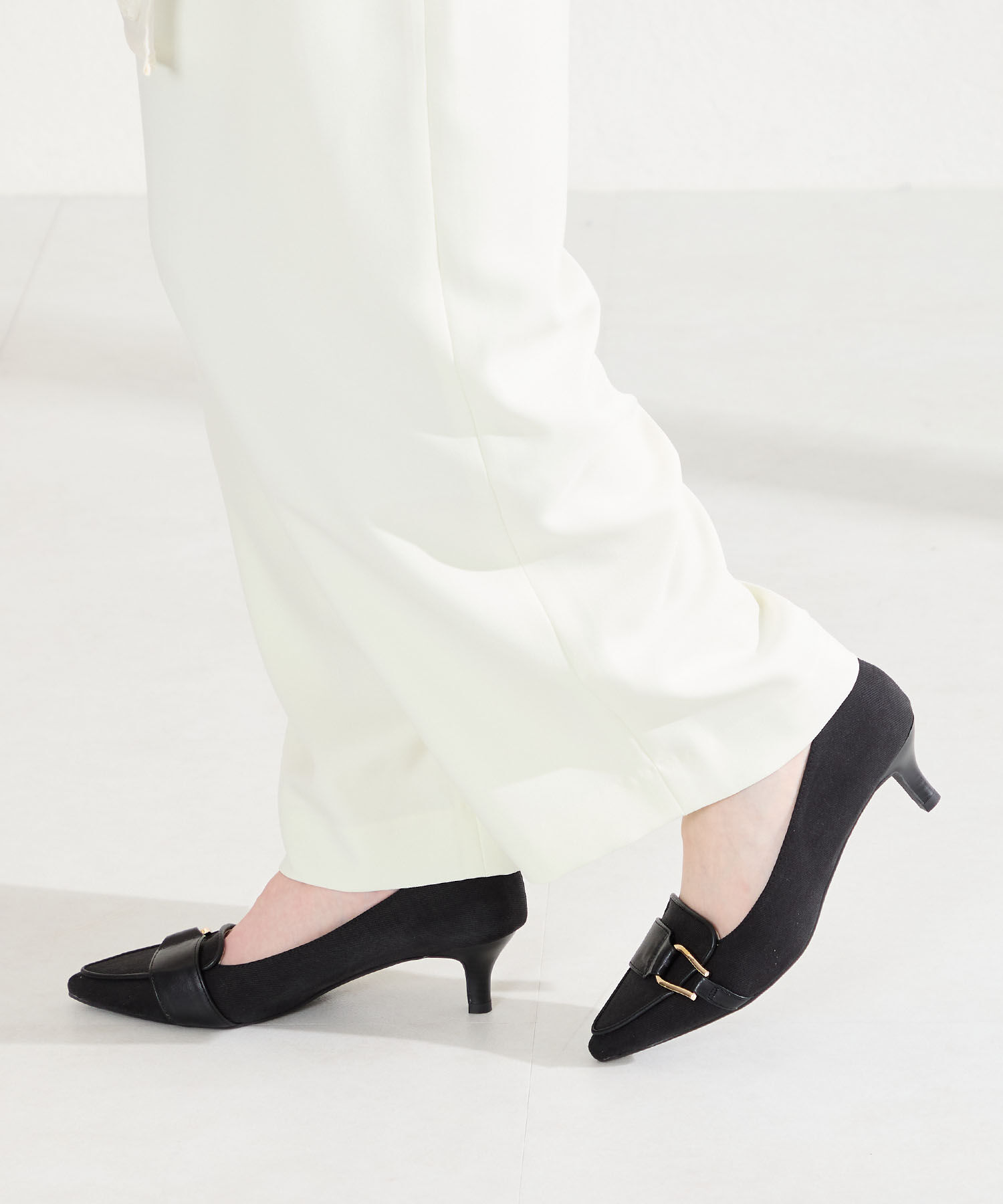 WA Oriental TRaffic「●2026春夏新作●サイド バックル ポインテッドトゥ パンプス /62104」|パンプス|BLACK