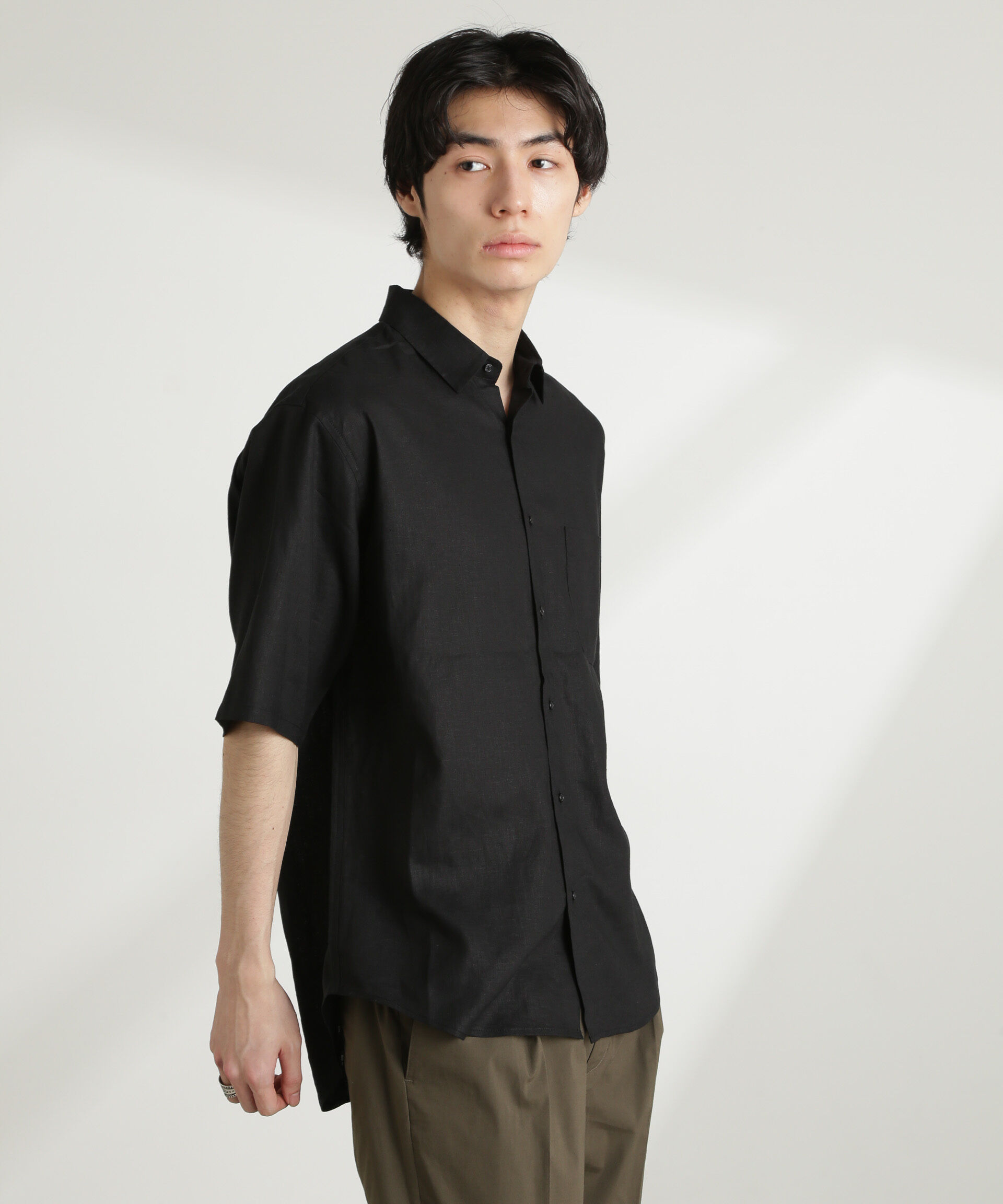 nano･universe「アンチスメルリネン レギュラーカラー 半袖」|シャツ・ブラウス|ブラック