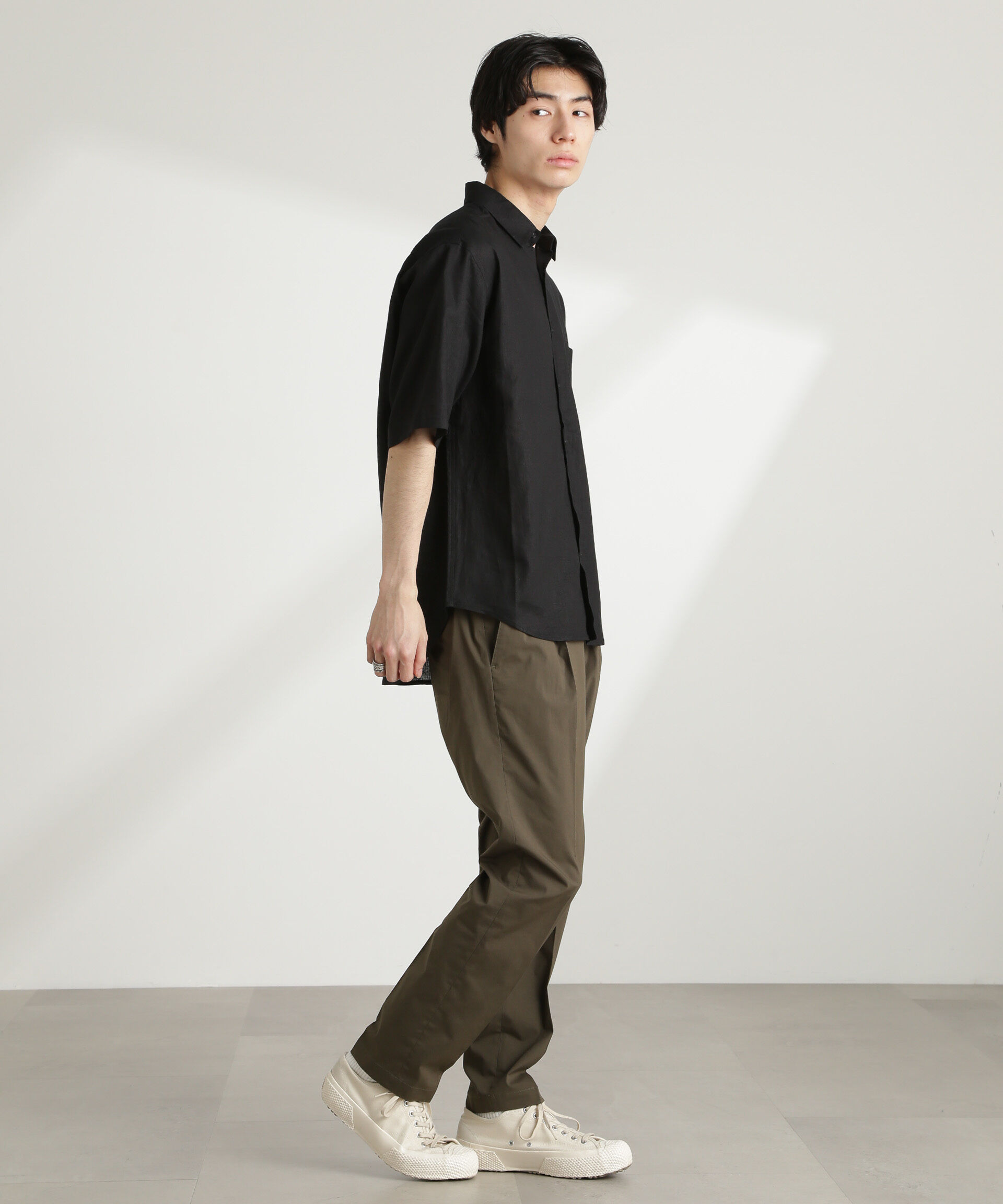 nano･universe「アンチスメルリネン レギュラーカラー 半袖」|シャツ・ブラウス|