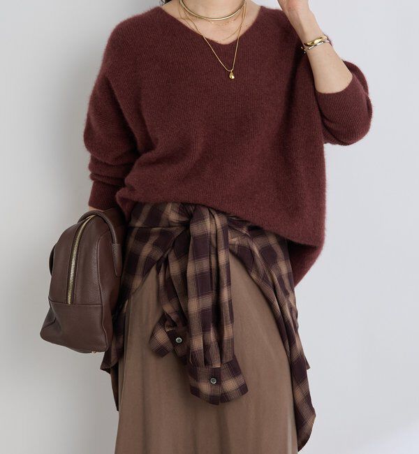  「【抜け感シルエット】ヘアリーウール片畦Vネックニット」|ニット・セーター|