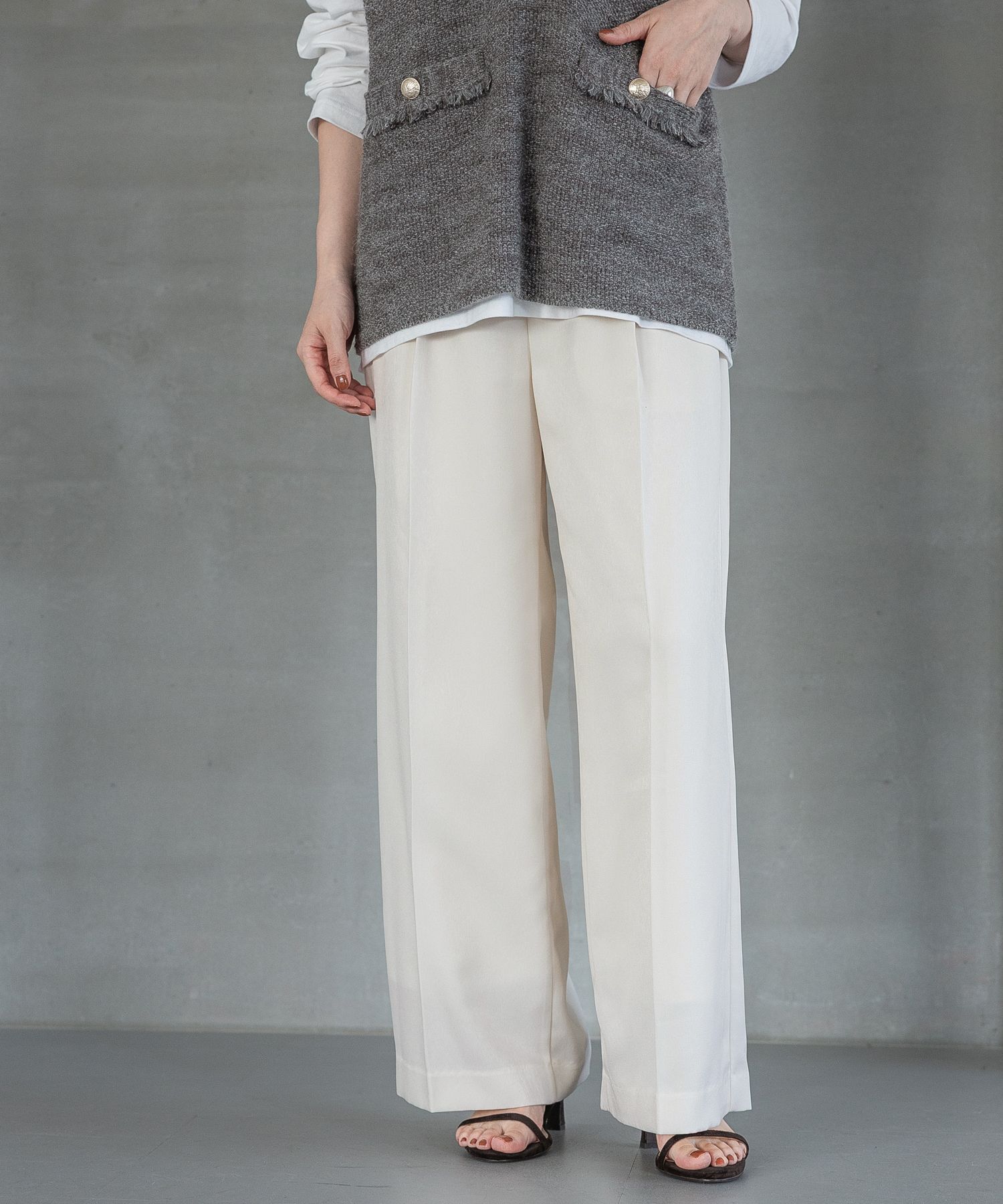 A part by 「ブライトサテンストレートパンツ」|スラックス|