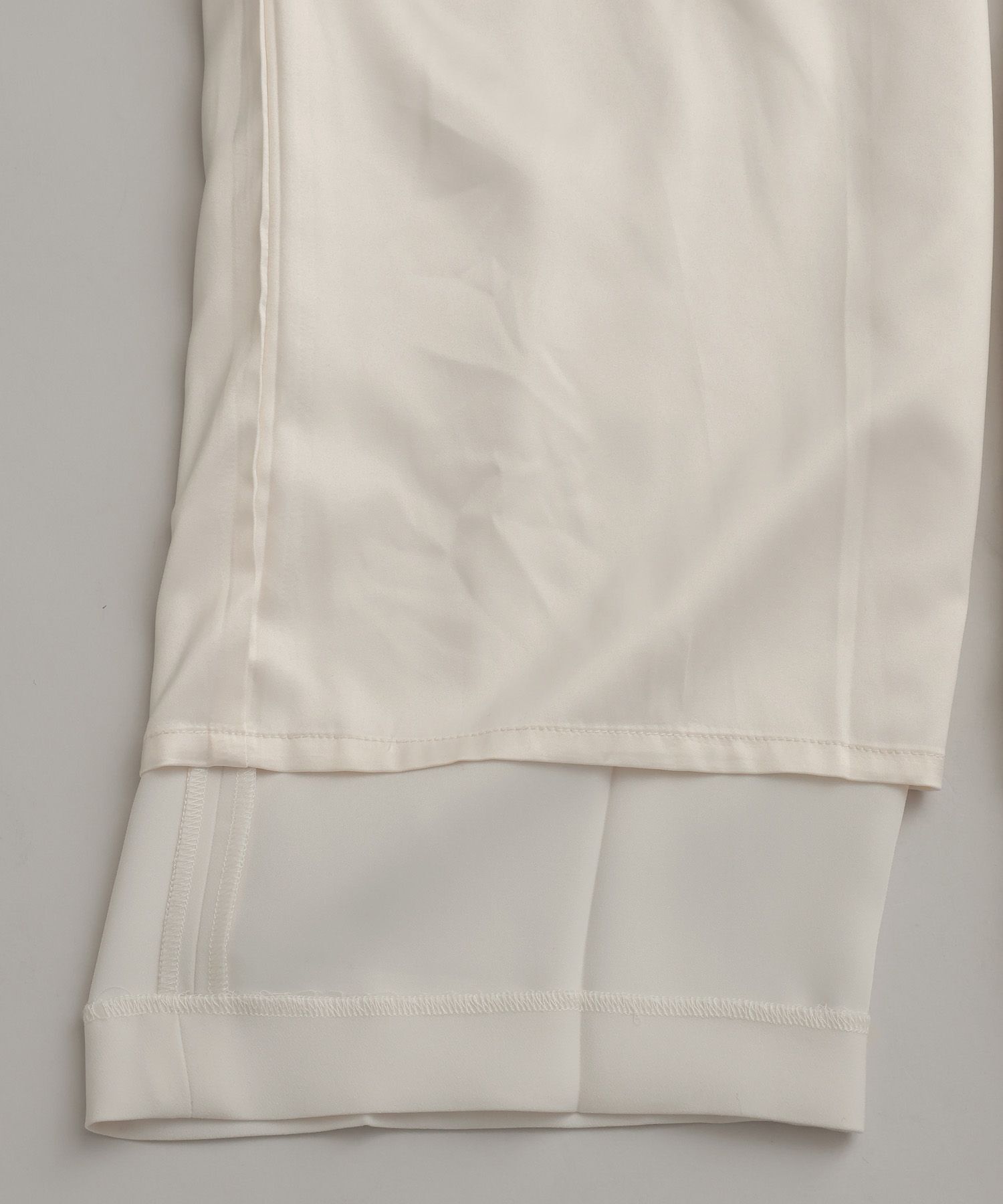 A part by 「サテンタックストレートパンツ」|スラックス|