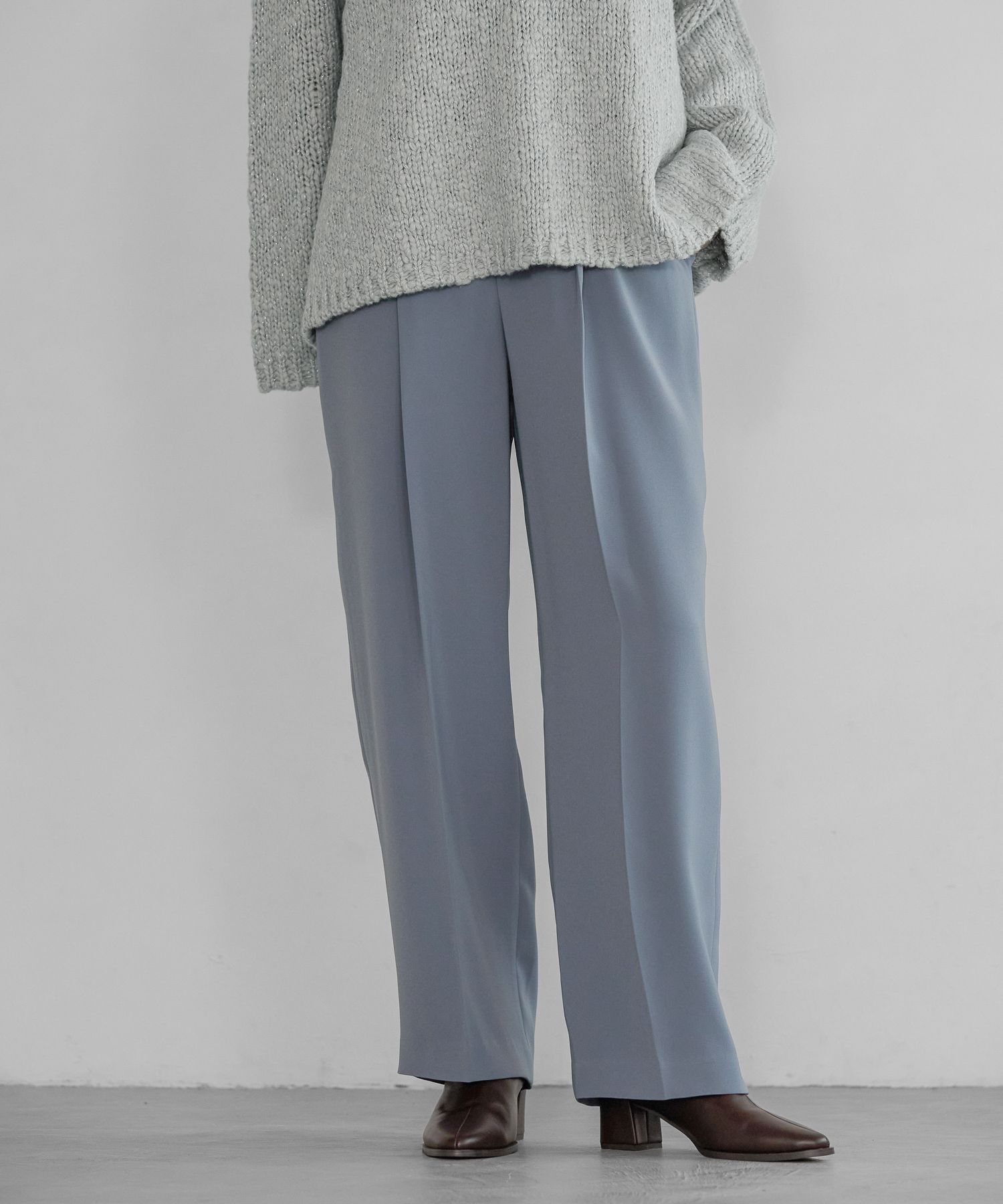 A part by 「サテンタックストレートパンツ」|スラックス|ライトブルー