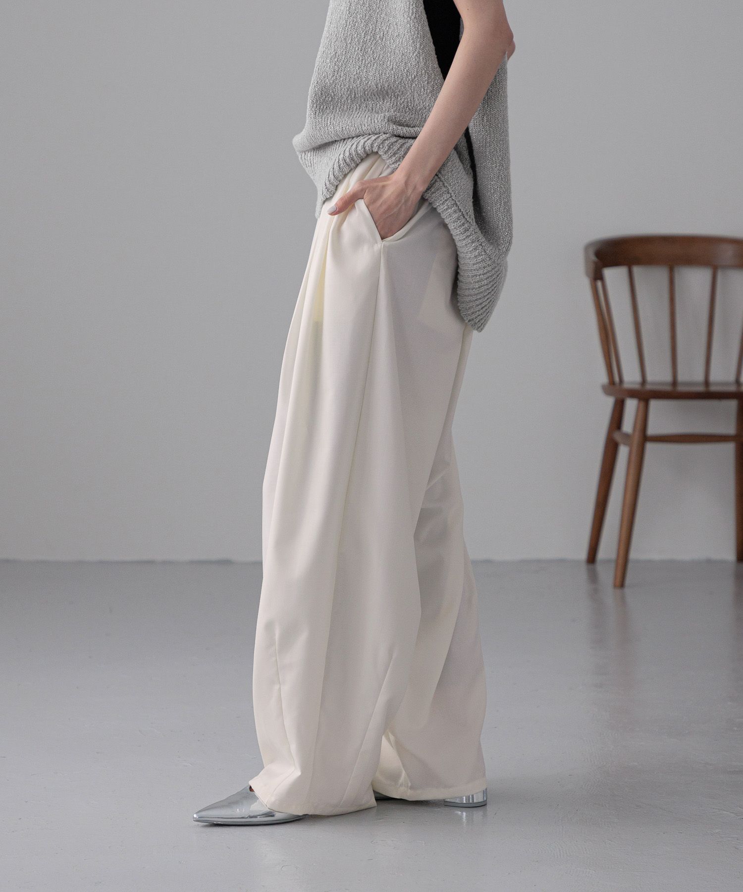 LOWRYS FARM「イージーワイドコクーンパンツ」|チノ|