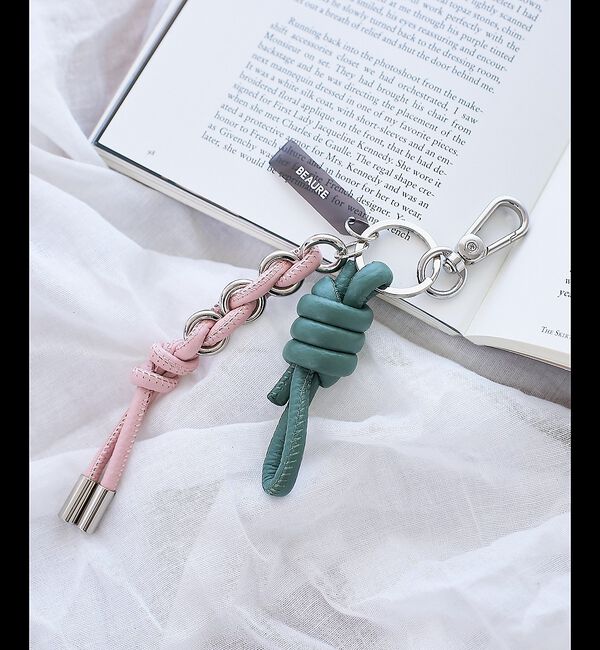 collex「【WEB限定】【BEAURE/ヴュレ】ノットチャーム」|チャーム・キーホルダー|グリーン