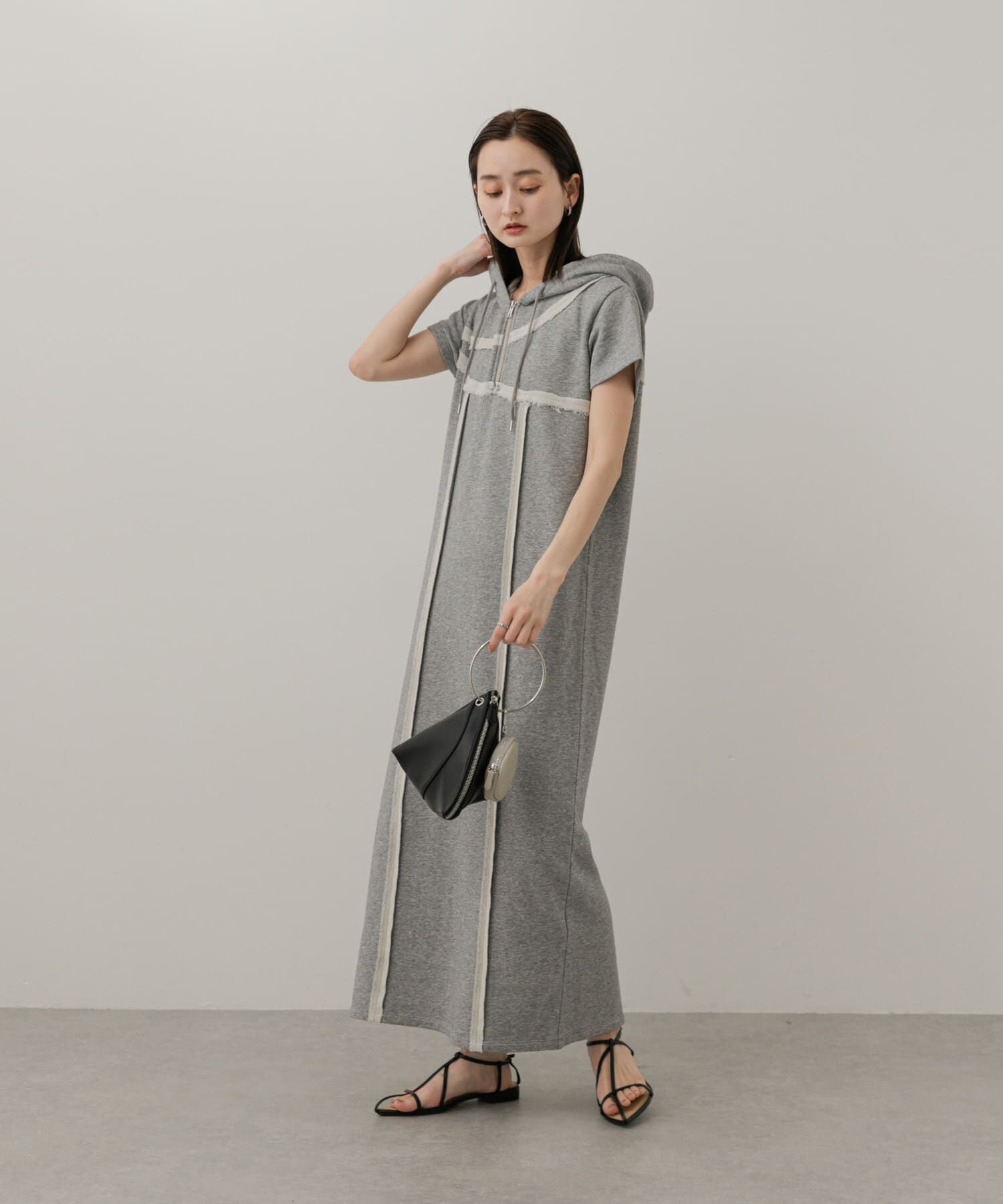 SENSE OF PLACE by URBAN RESEARCH「フーディージップワンピース」|ワンピース|