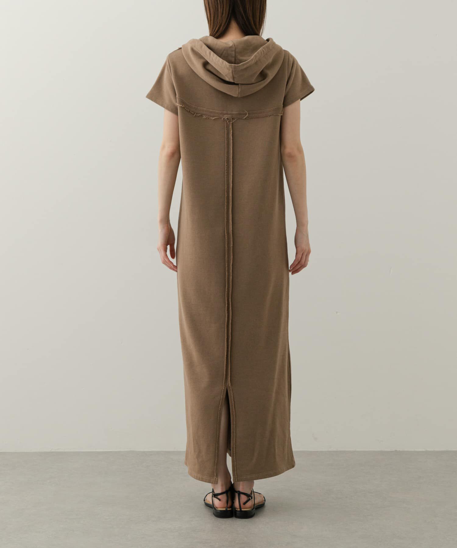 SENSE OF PLACE by URBAN RESEARCH「フーディージップワンピース」|ワンピース|