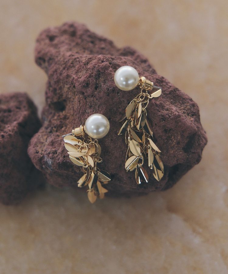 YECCA VECCA「パールリーフピアス」|ピアス|Gold