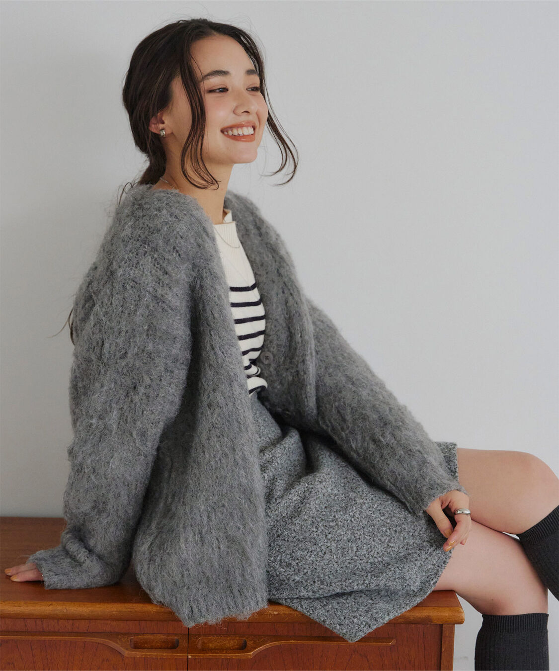 titivate「モヘアライクVネックシャギーニットカーディガン」|ニット・セーター|グレー