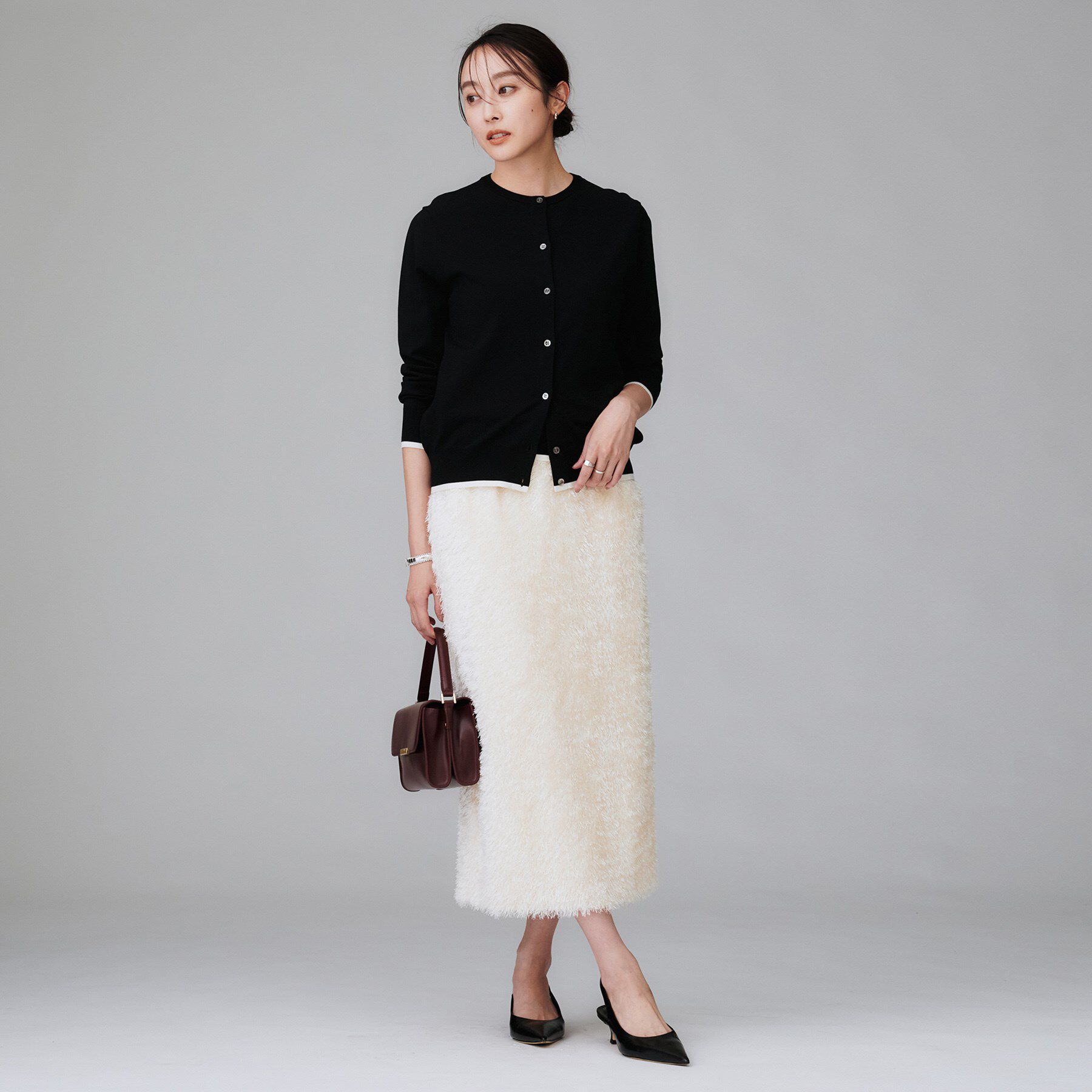 UNTITLED「【アンサンブル可/薄手】ベーシッククルーネックカーディガン」|カーディガン|