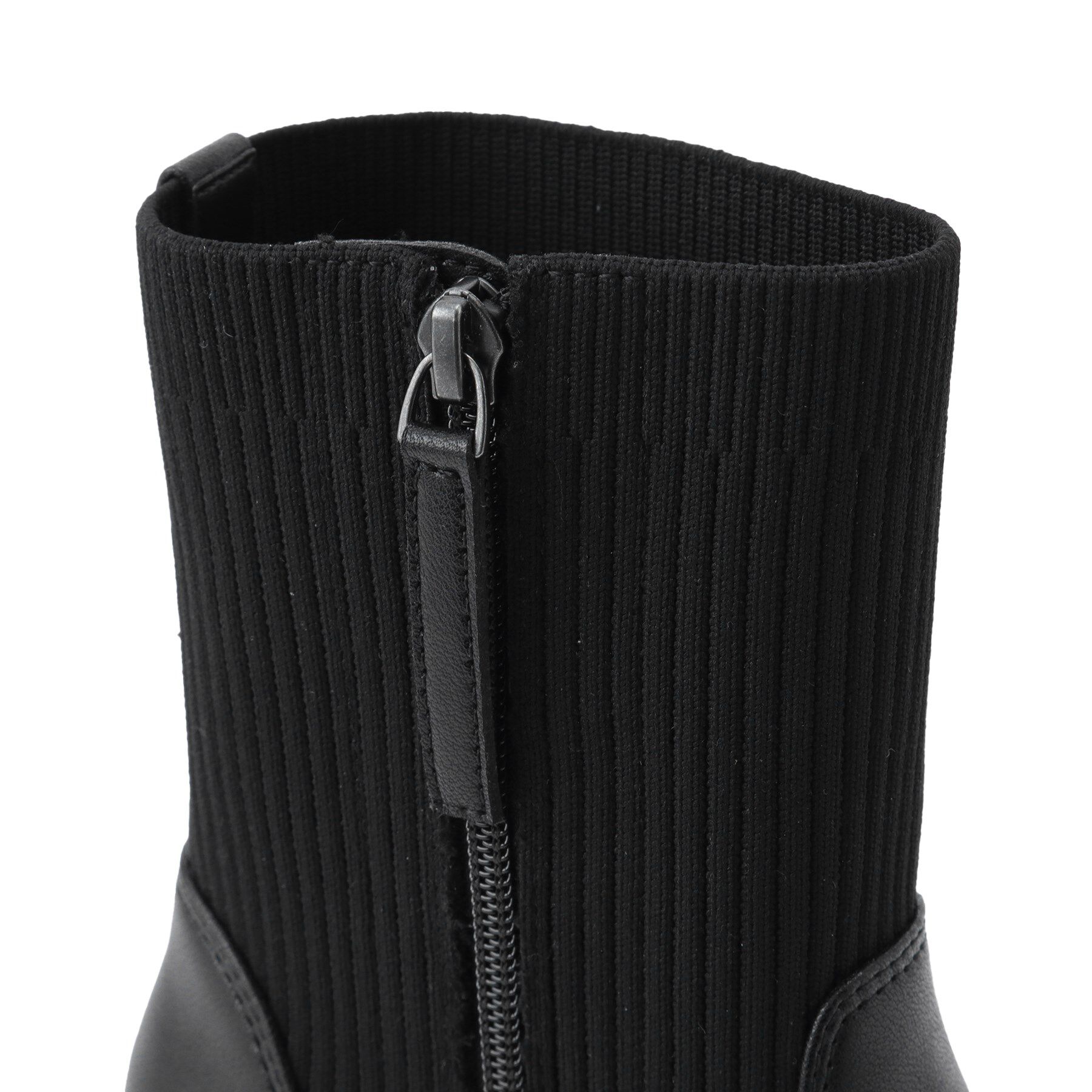 Reflect「【足元すっきり見え／ファスナー開き】リブ編みニットブーツ」|ショートブーツ|