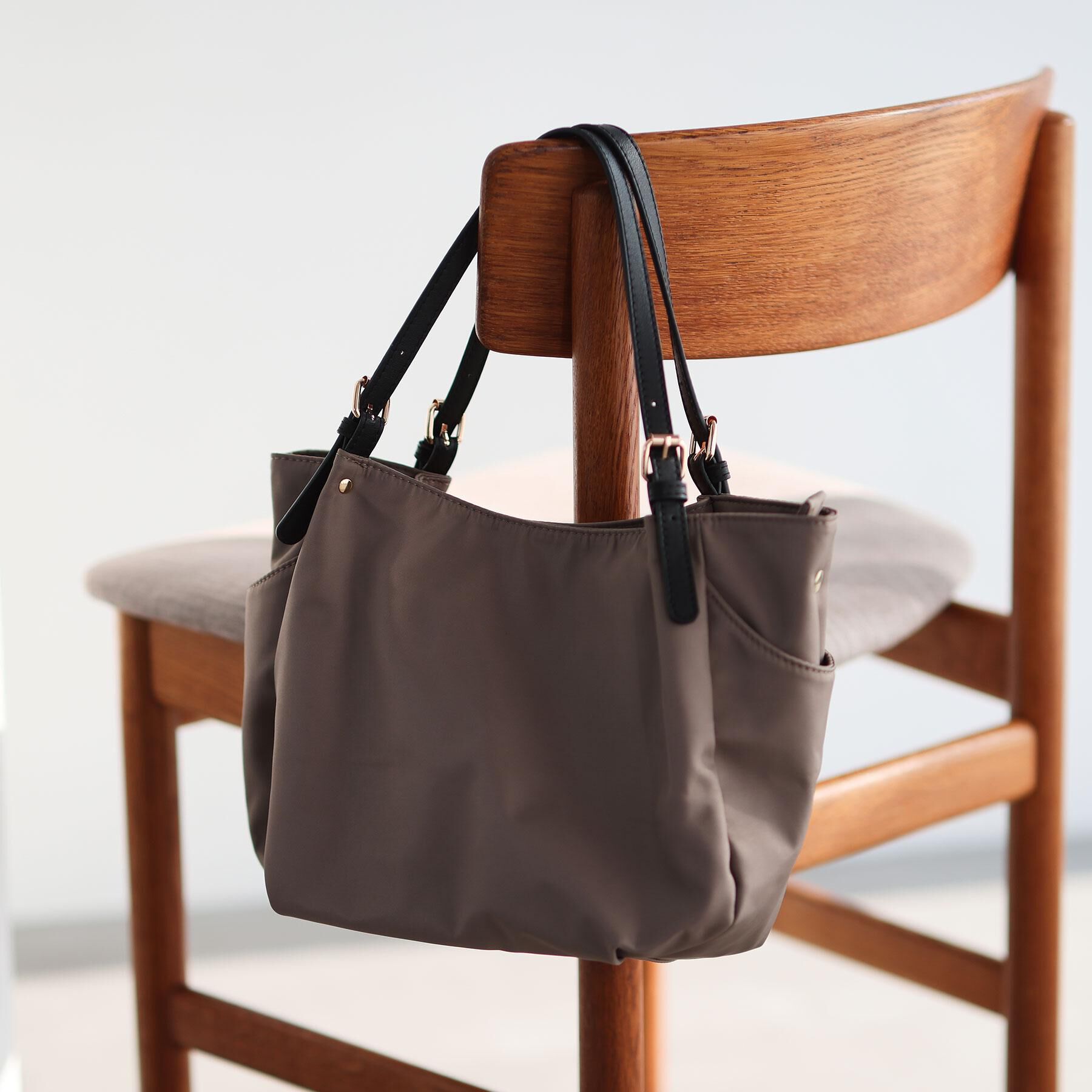 Reflect「【3WAY／しっかり収納／インナーバッグ入り／ショルダー付き】ナイロンバッグ」|ショルダー・メッセンジャー|トープ(054)