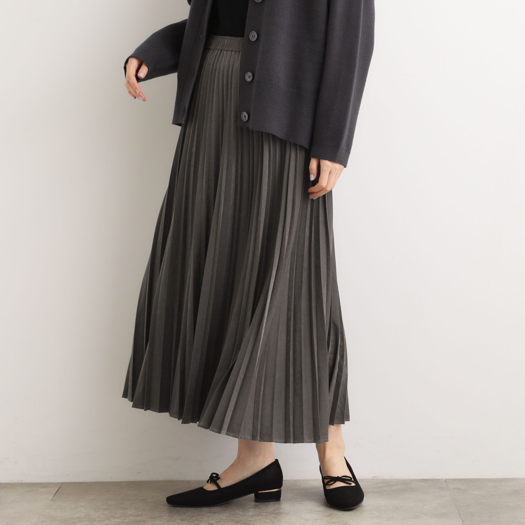 grove「すっきり見えて、やさしく揺れる。大人のスエードライクプリーツスカート」|スカート|トープ(054)