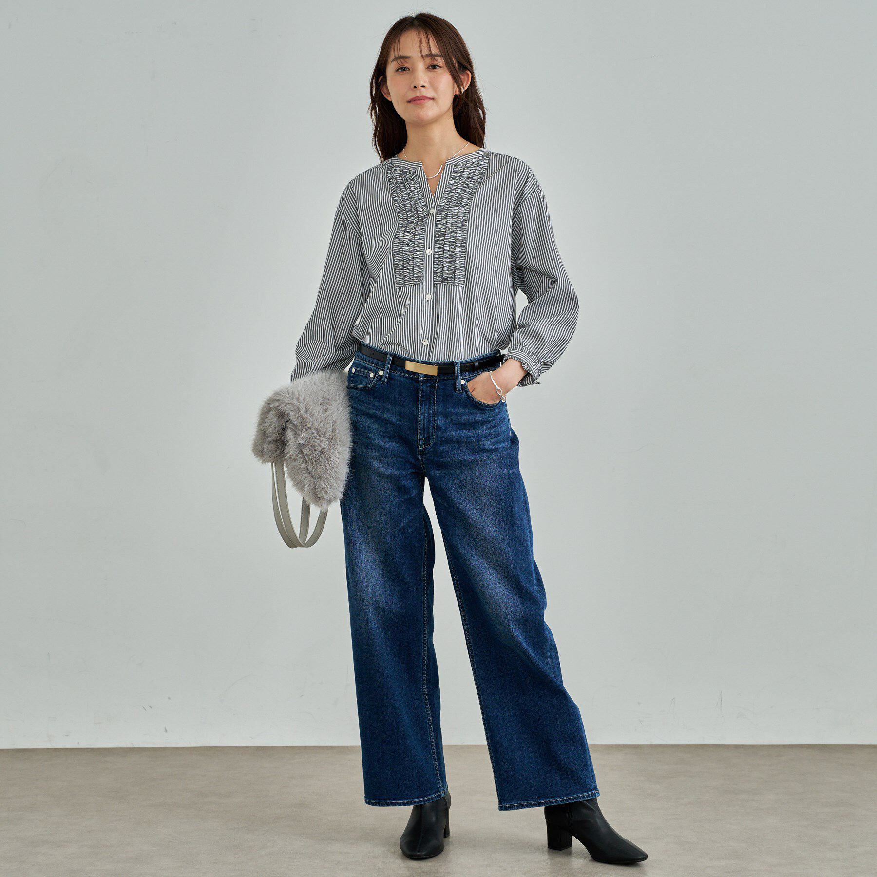 INDIVI「【洗える】胸元タックフリル長袖ブラウス」|シャツ・ブラウス|