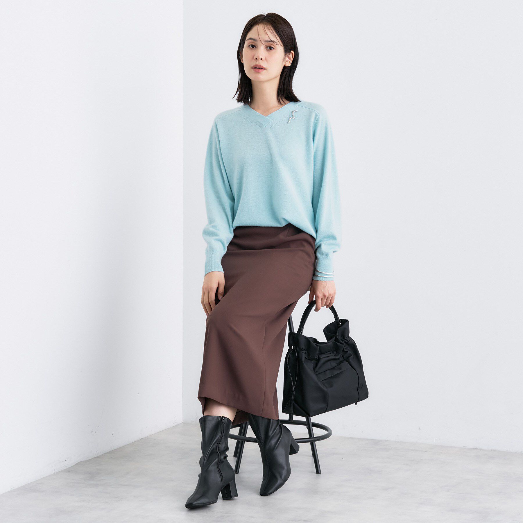 INDIVI「【洗える／チュニック丈／カシミヤ混】スリットデザインVネックニット」|ニット・セーター|