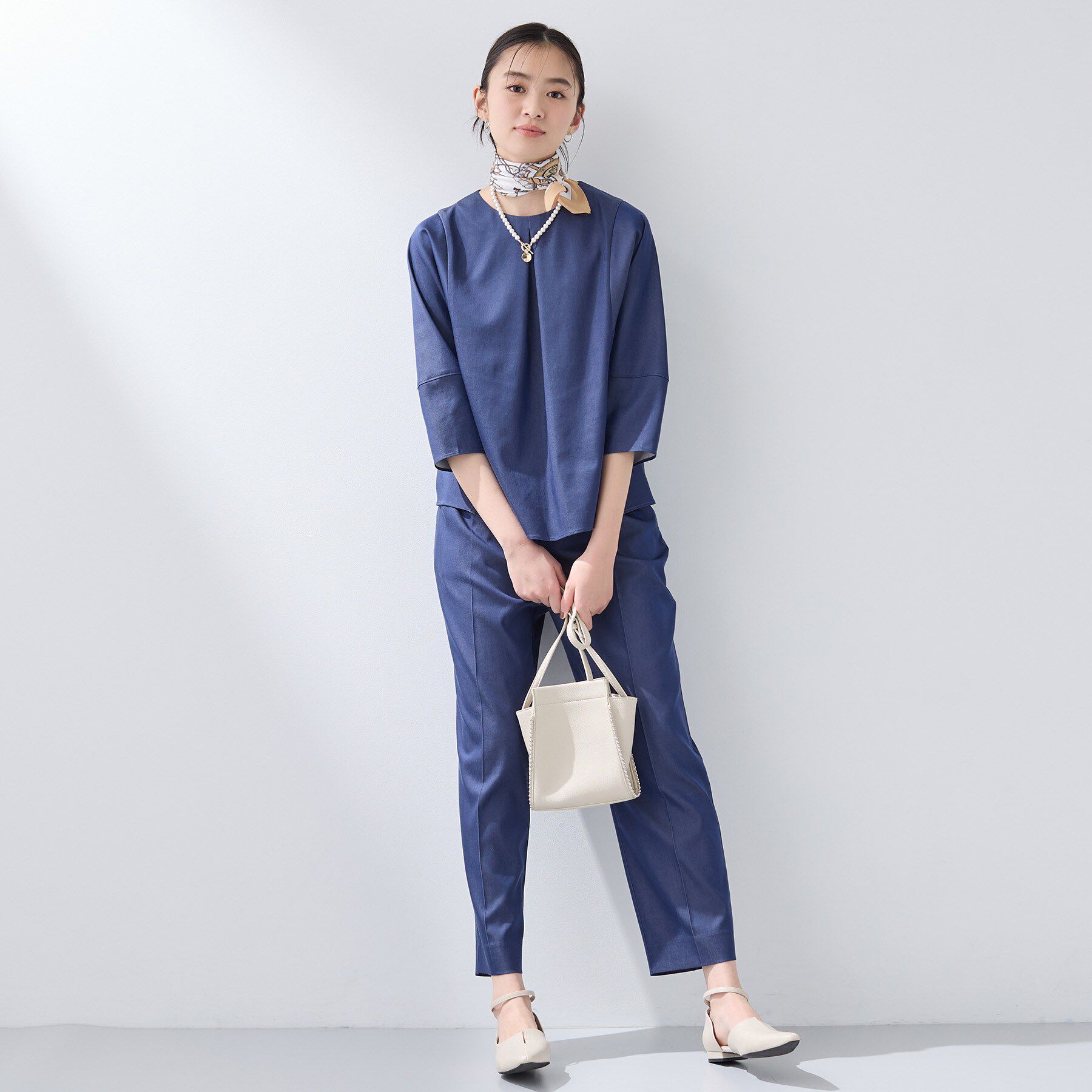 INDIVI「【洗える／UVケア／SETUP可能】デニムライク ランタン袖ブラウス」|シャツ・ブラウス|