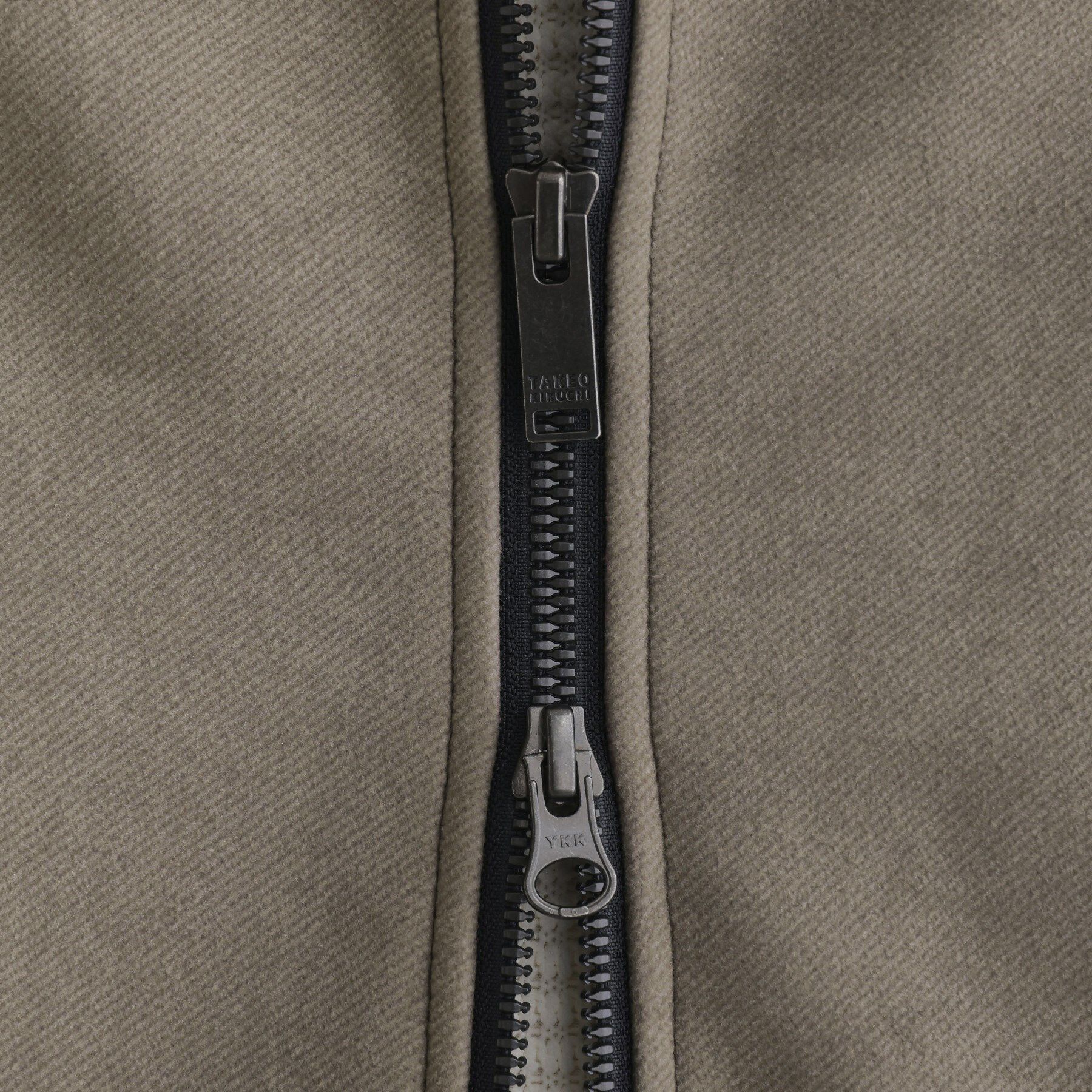 TAKEO KIKUCHI「【JUST ONE LAYER】ダウンファブリック ジップアップ フード ブルゾン」|ブルゾン・スタジャン|