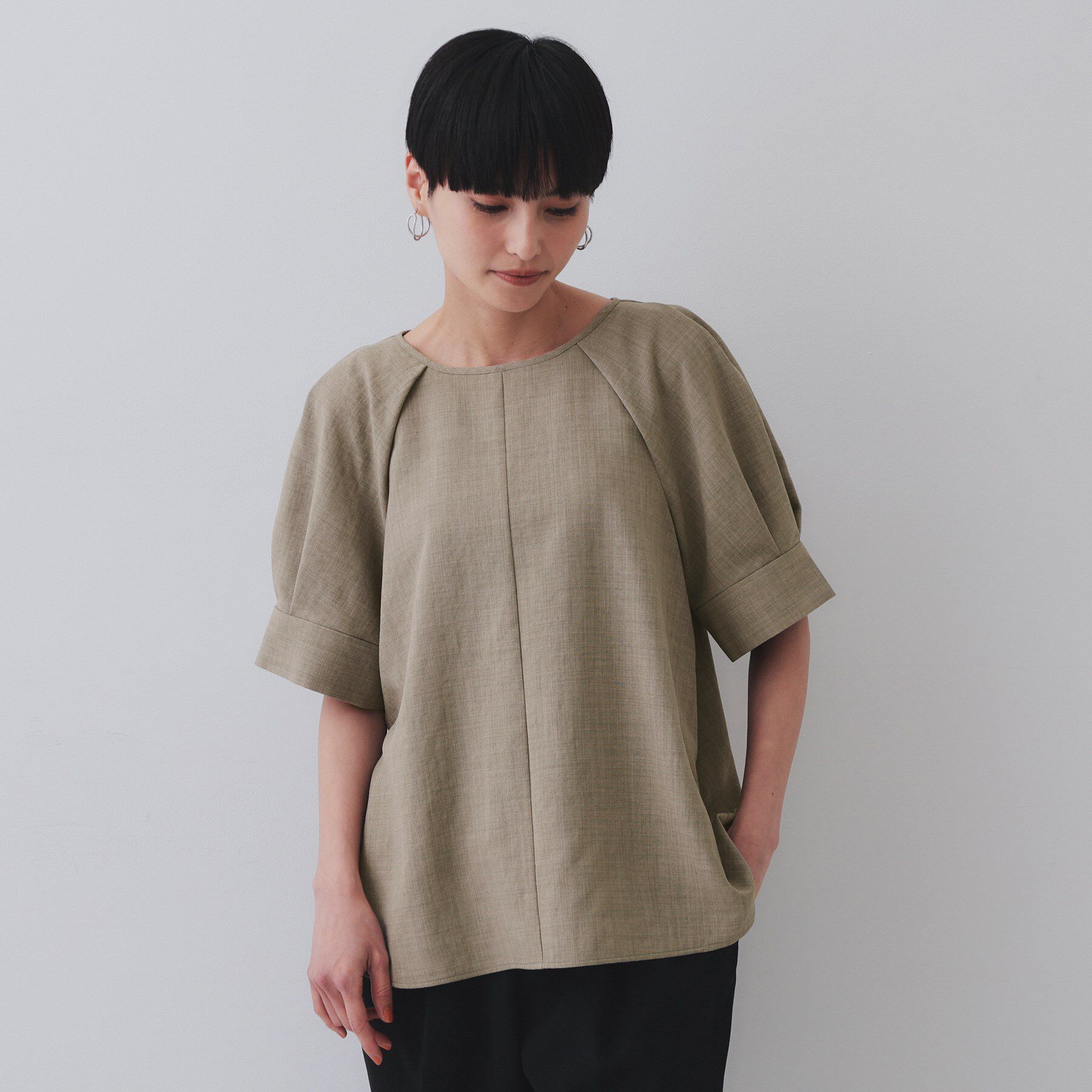 OPAQUE.CLIP「タックボリュームスリーブブラウス【洗濯機洗い可】」|シャツ・ブラウス|