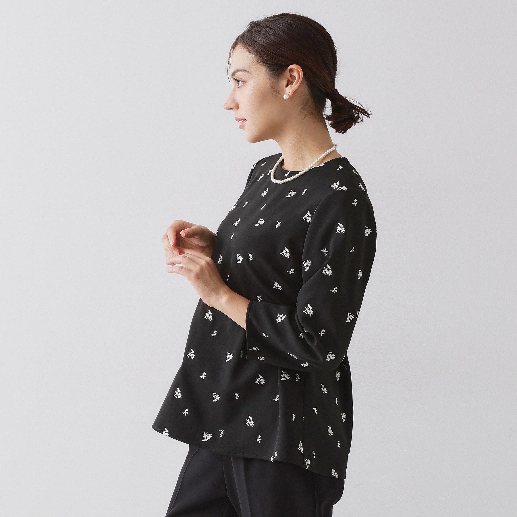 OPAQUE.CLIP「フラワー刺繍ペプラムブラウス【洗濯機OK】」|シャツ・ブラウス|