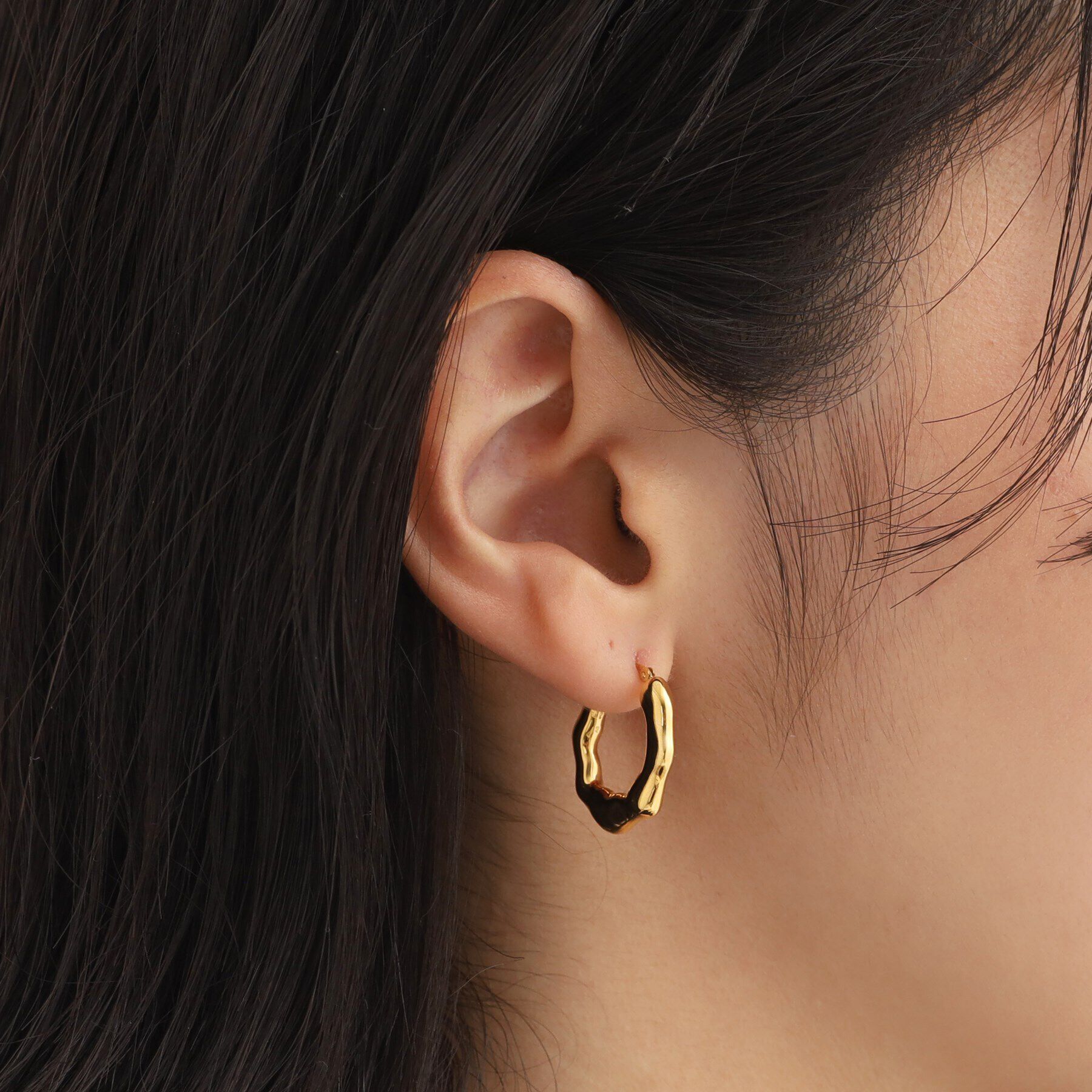 COCOSHNIK ONKITSCH「シルバー ニュアンスピアス オーバルフープ GP」|ピアス|