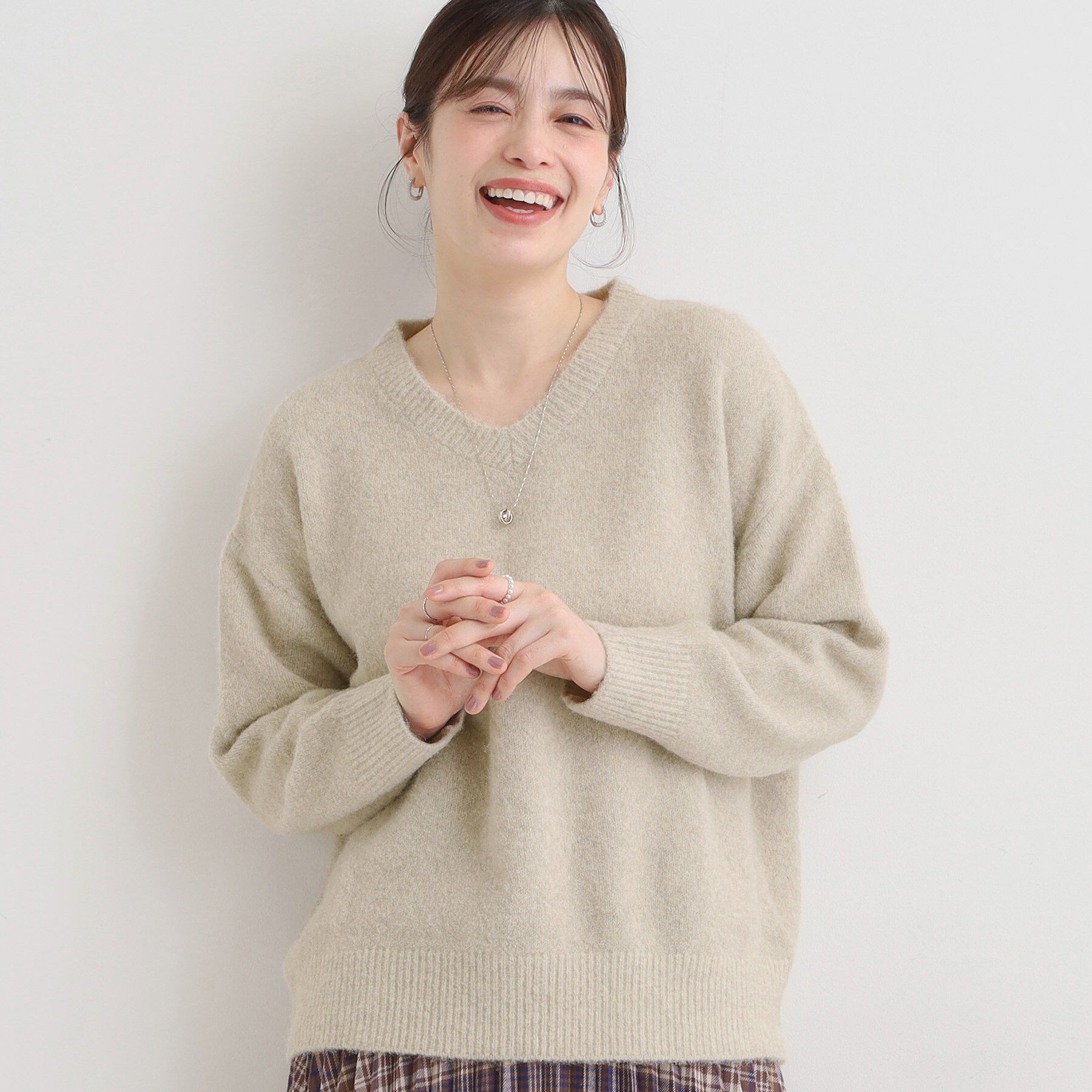 SHOO･LA･RUE「ふわふわVネックニット」|ニット・セーター|ライトベージュ(05
