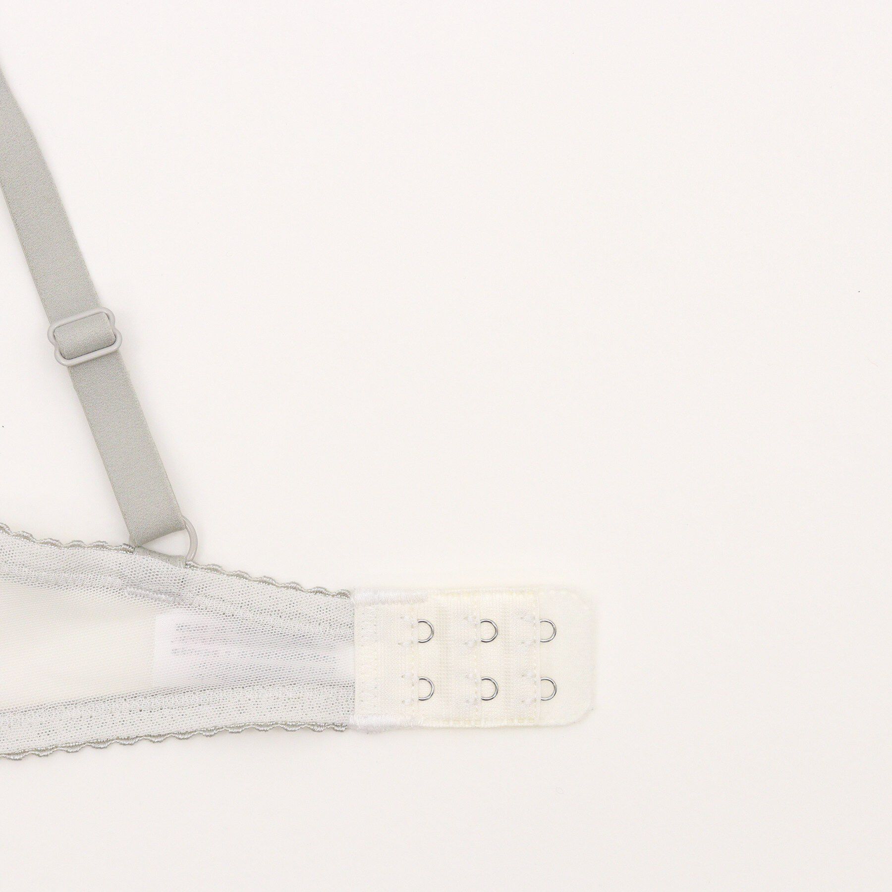 Risa Magli「フルーリ ノンワイヤーブラ (D-F) ＜メロフィータイプ＞」|インナー|