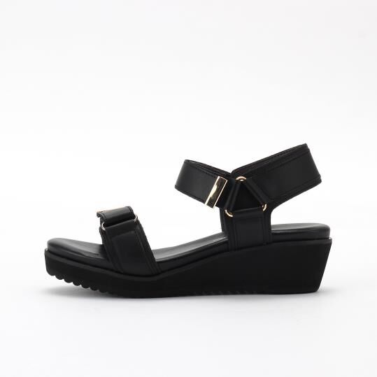 銀座かねまつ「TN240474STEBLK 【本革】【人気】レザースポーツサンダル」|サンダル|