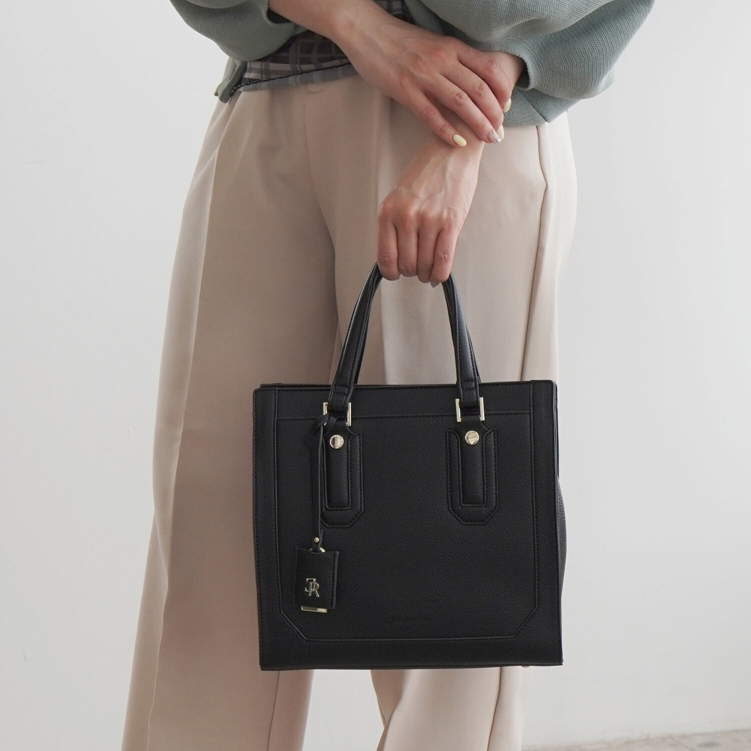  「Jewelna Rose アリゼ トートバッグ ミドルサイズ 11928」|ショルダー・メッセンジャー|ブラックN