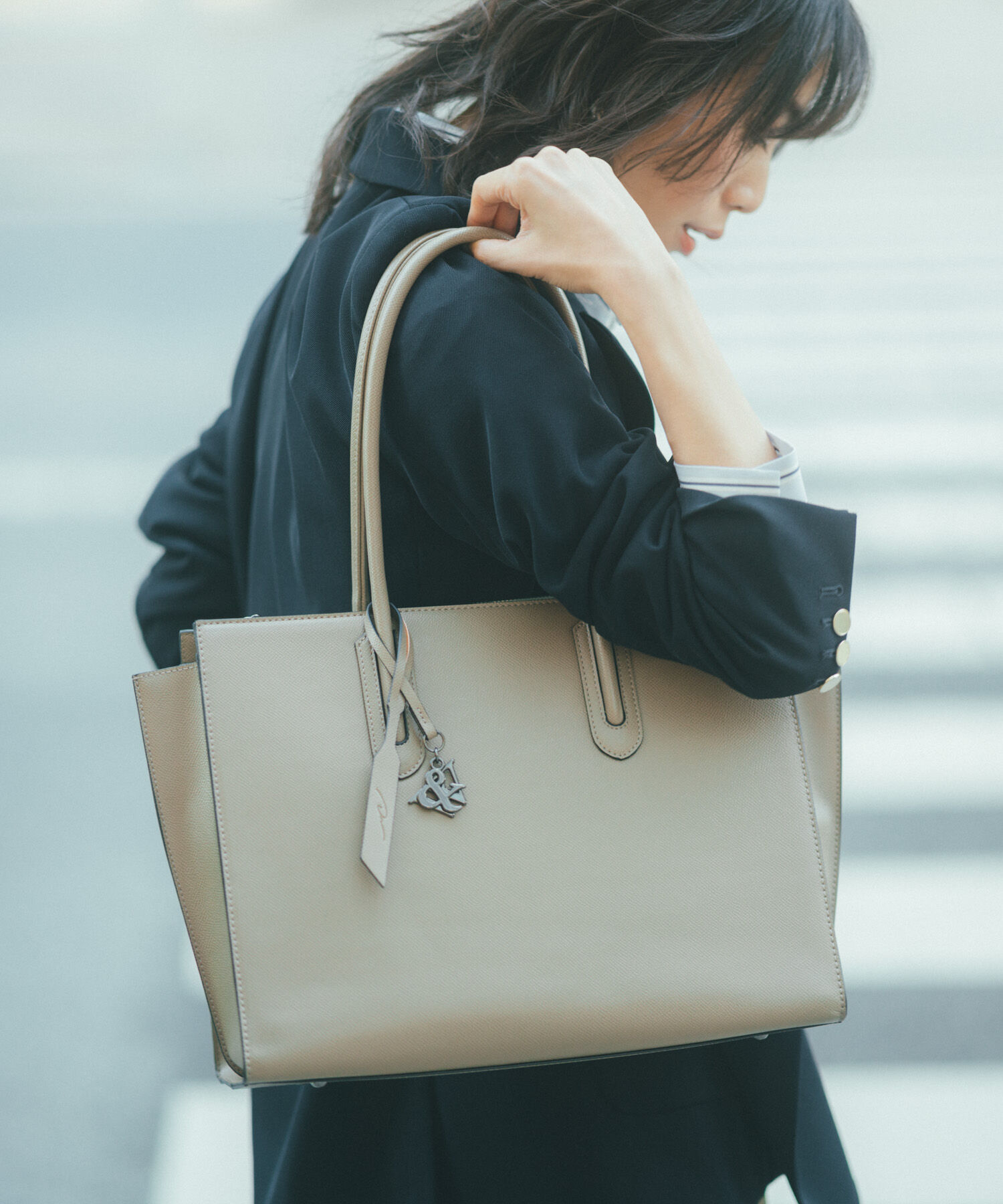 W&.Day/Night「W&.Day/Night スムーク トートバッグ A4サイズ 19192」|トートバッグ|ベージュ