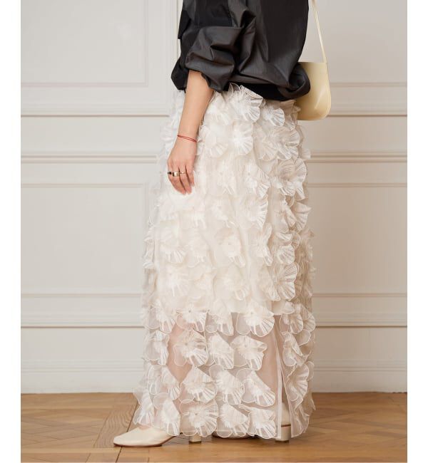 IENA LA BOUCLE「IENA LA BOUCLE フラワーモチーフオーガンジースカート」|スカート|ホワイト