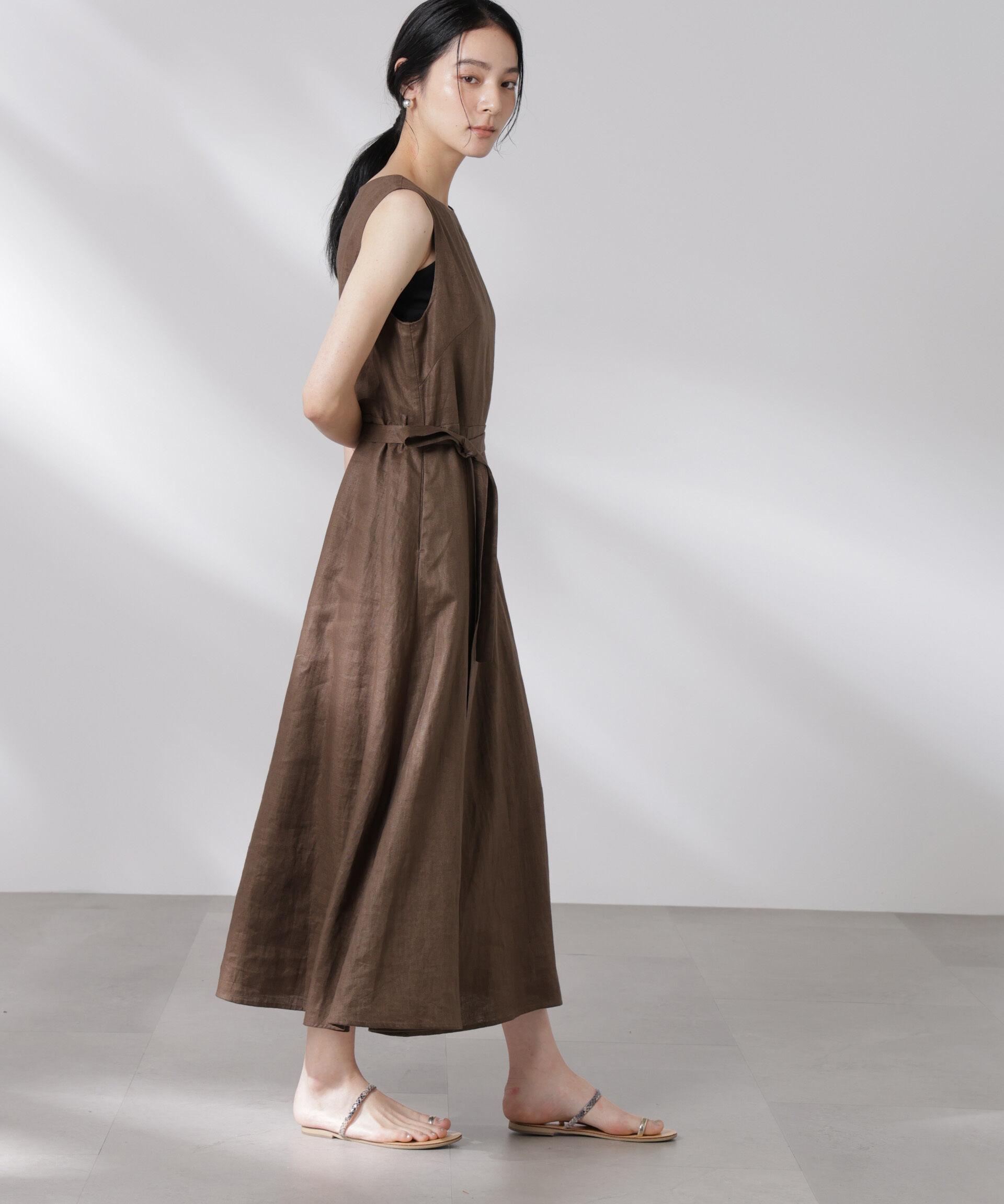 nano･universe「ヨーロピアンフラックス Aラインノースリーブワンピース」|ワンピース|