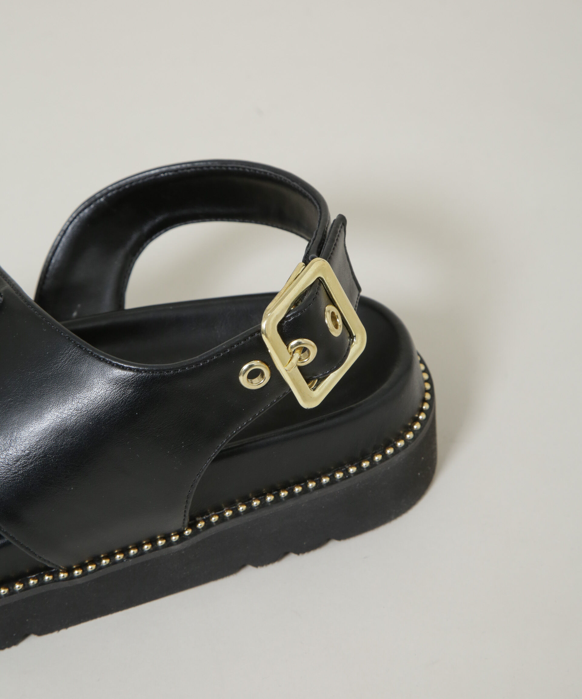 nano･universe「プラットフォームタッセルサンダル」|ビジネス・ドレスシューズ|