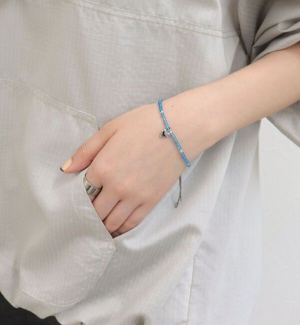 fredy emue「ビーズ&times;ハートトップブレス」|ブレスレット・バングル|ライトブルー