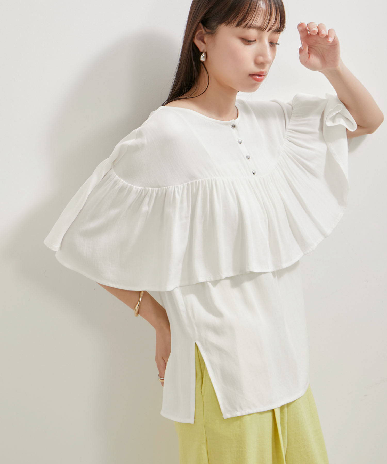 VIS「【前後2WAY】ラッフルブラウス」|シャツ・ブラウス|