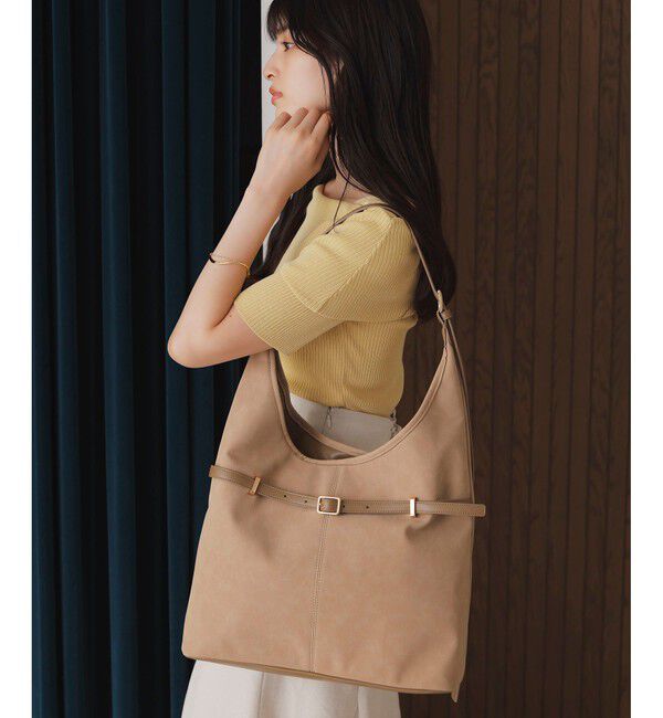 VIS「【A4収納】フロントベルトソフトショルダーバッグ」|ショルダー・メッセンジャー|