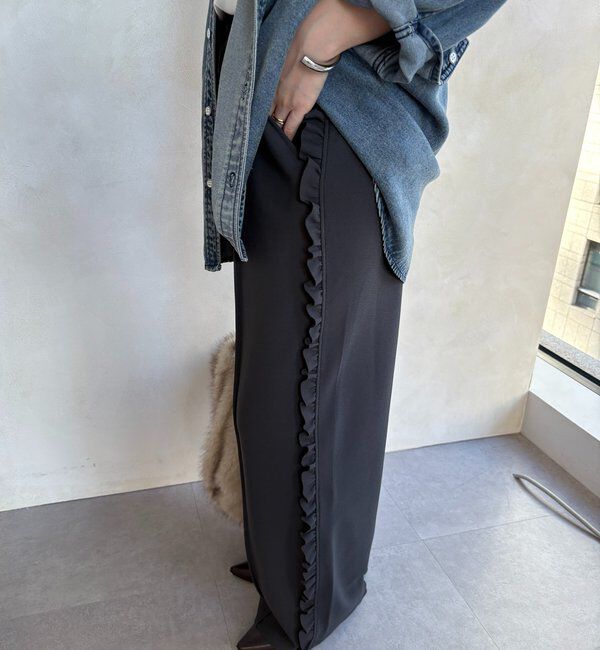  「【WEB限定】カットジョーゼットサイドフリルパンツ」|チノ|