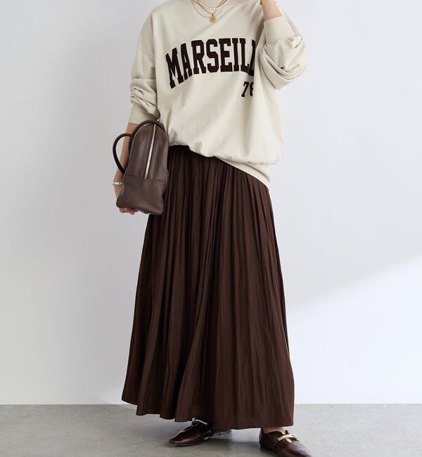  「【洗練された雰囲気に】ゴールドモチーフフラットシューズ」|その他|