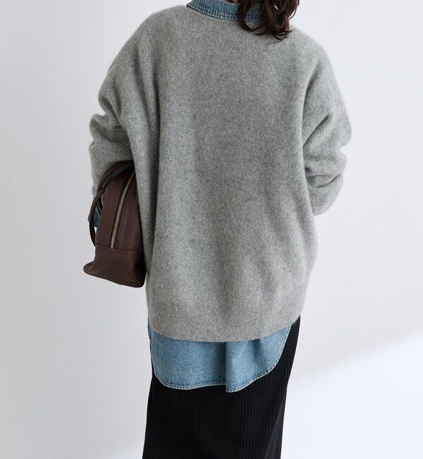  「【抜け感シルエット】ヘアリーウール片畦Vネックニット」|ニット・セーター|