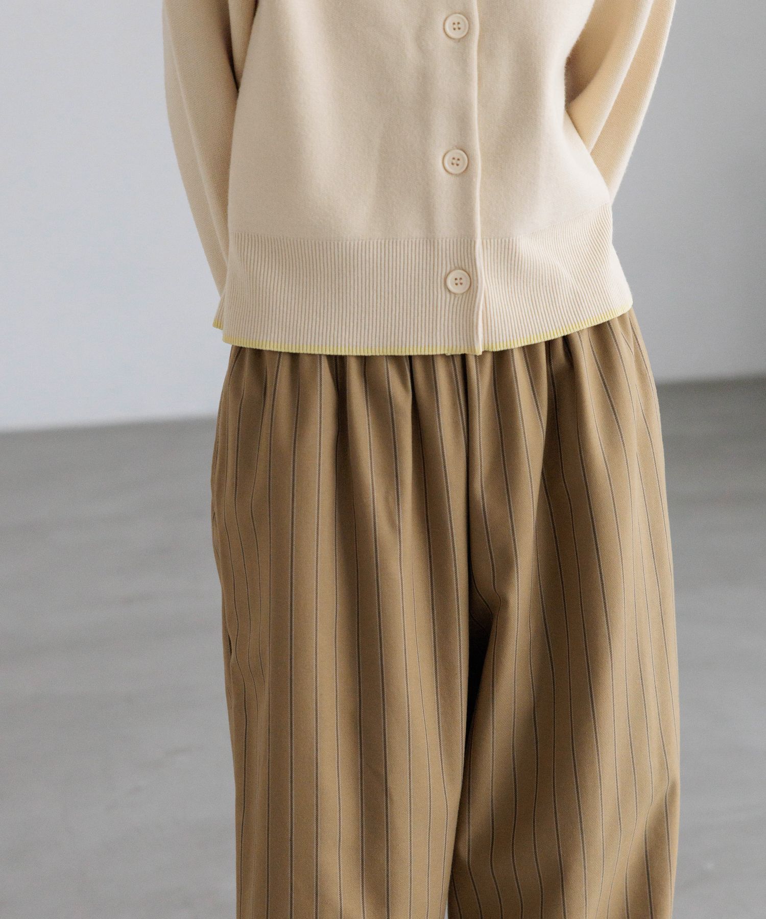 LOWRYS FARM「ギャザーワイドイージーパンツ」|チノ|