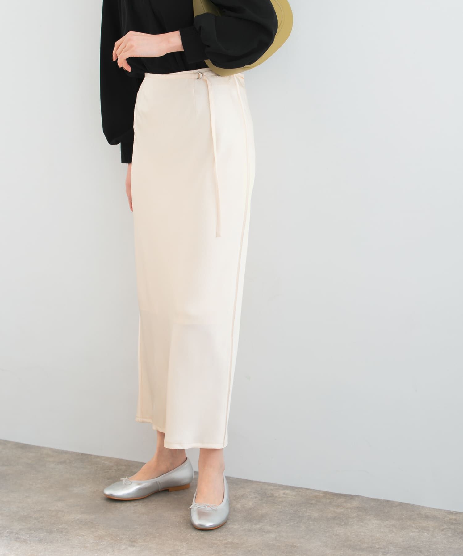 URBAN RESEARCH ROSSO「リップルサテンスカート」|スカート|アイボリー