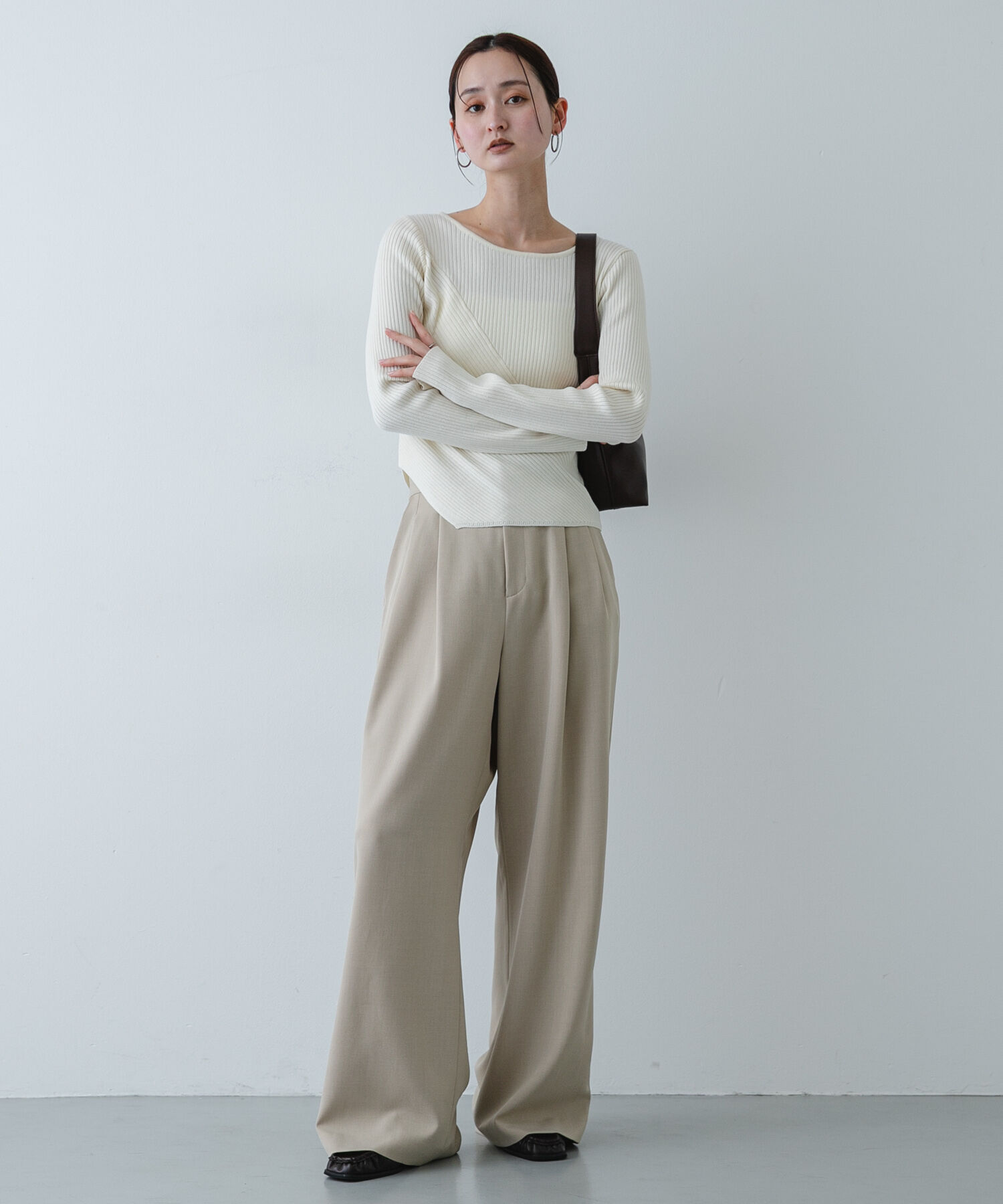 SENSE OF PLACE by URBAN RESEARCH「『洗濯可/防花粉』SKINProofアシメヘムボートネックセーター」|ニット・セーター|