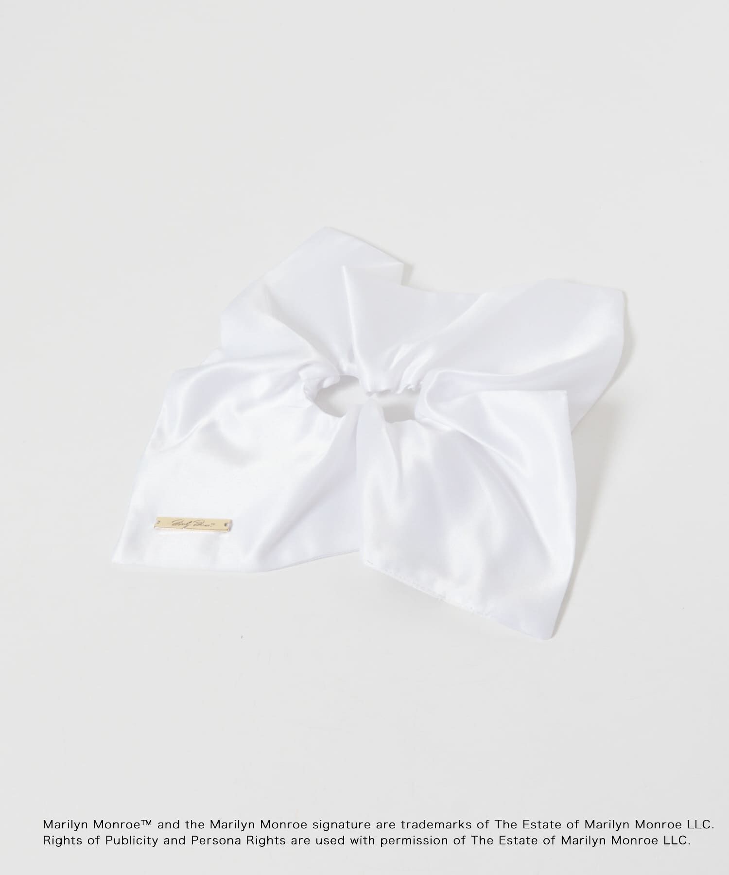 SENSE OF PLACE by URBAN RESEARCH「『別注』MARILYNMONROE&times;SENSE OF PLACE　プレートサテンシュシュ」|ヘアゴム・シュシュ|