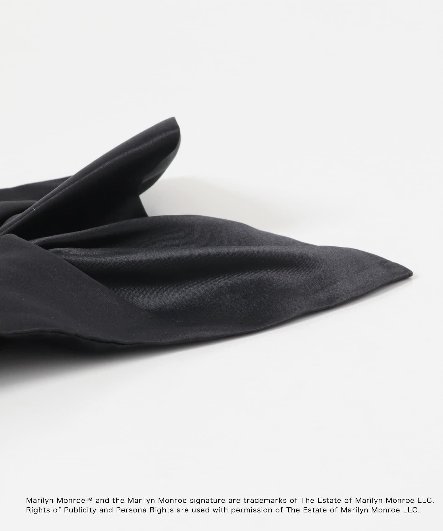 SENSE OF PLACE by URBAN RESEARCH「『別注』MARILYNMONROE&times;SENSE OF PLACE　プレートサテンシュシュ」|ヘアゴム・シュシュ|