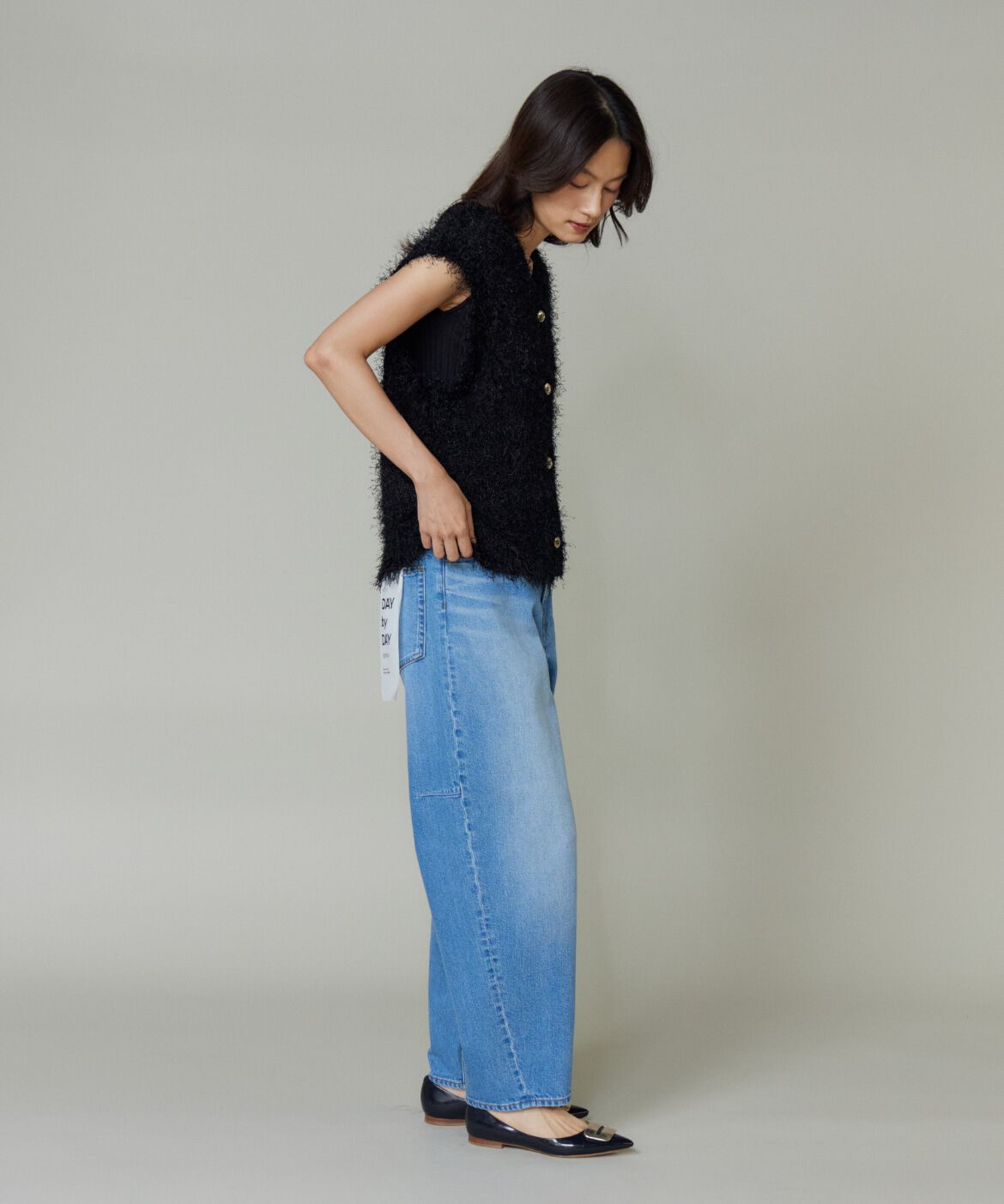 DAY by DAY it&rsquo;s international「フェザーヤーンVネックニットジレ」|ニット・セーター|